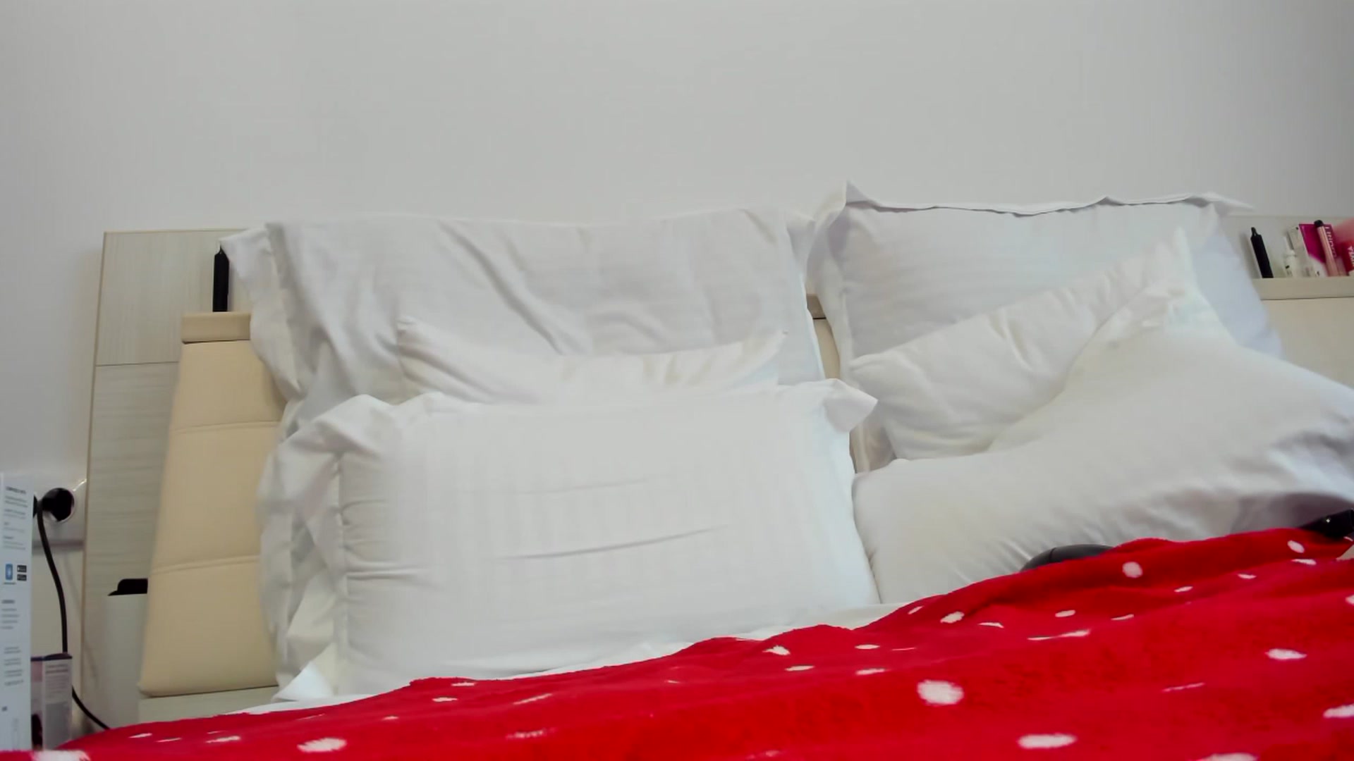 Gallery image thumbnail from hottieella's myfreecams stream on, 05/17/2023, 13:38 image 19 of 20
