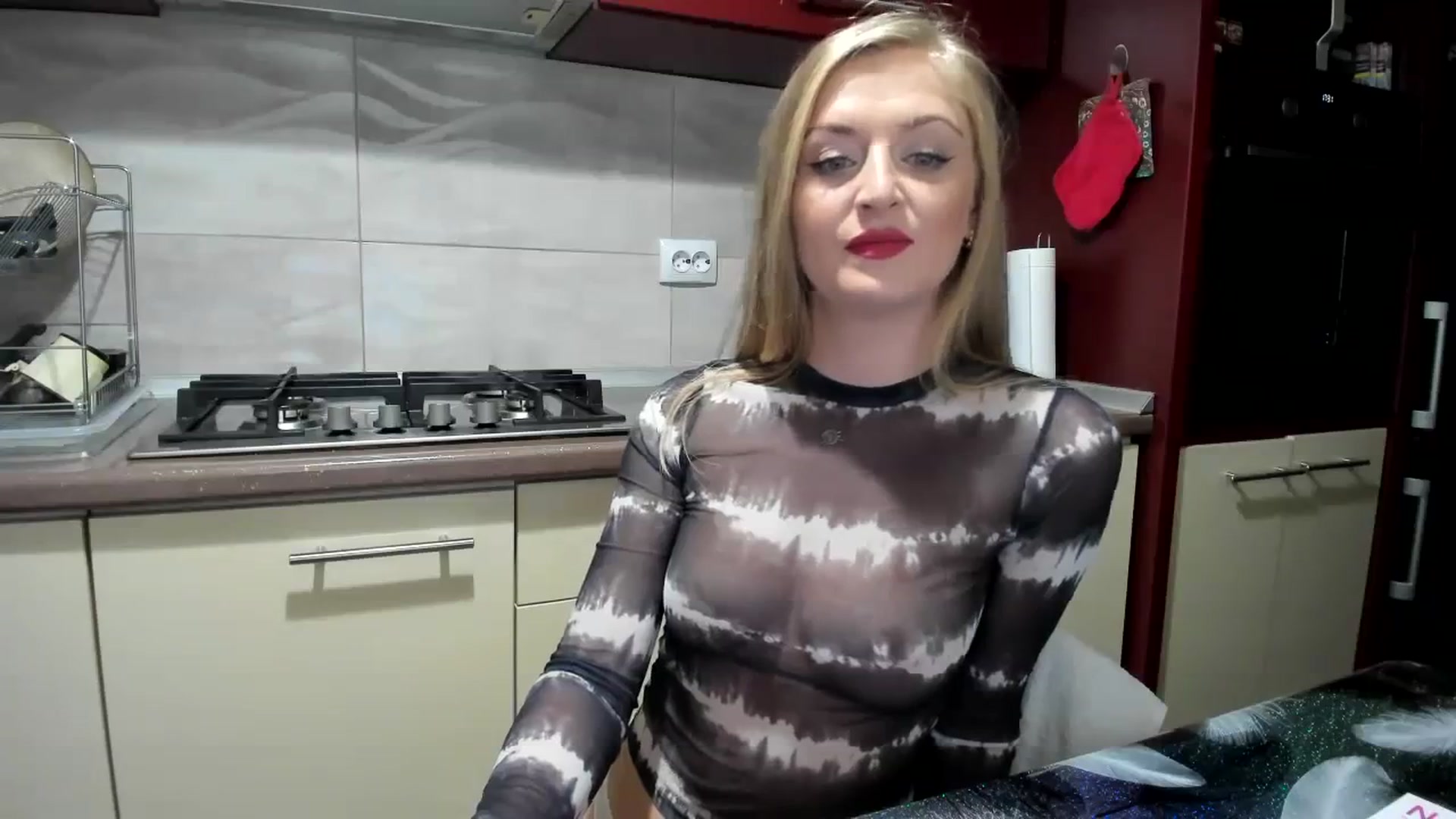Gallery image thumbnail from hottieella's myfreecams stream on, 11/20/2023, 15:06 image 19 of 20