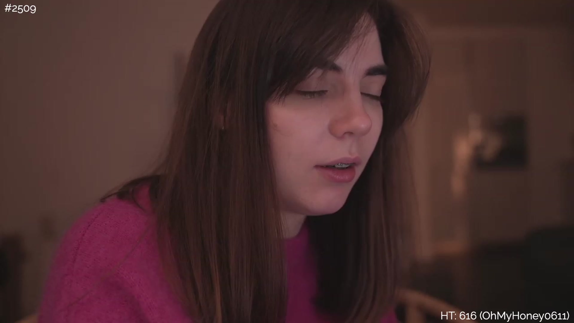 Gallery image thumbnail from https_sophie's myfreecams stream on, 12/13/2022, 01:33 image 19 of 20