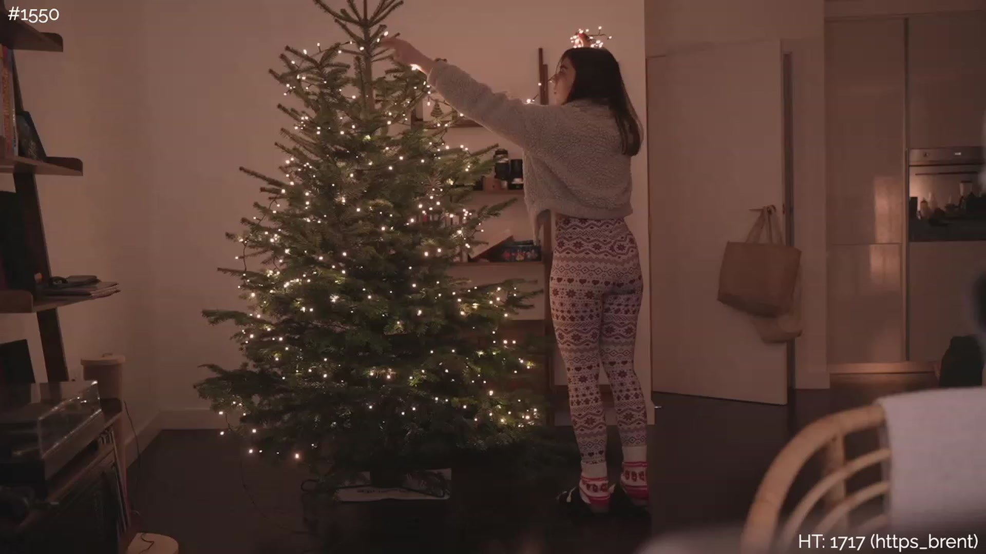 Gallery image thumbnail from https_sophie's myfreecams stream on, 12/23/2022, 24:03 image 11 of 20