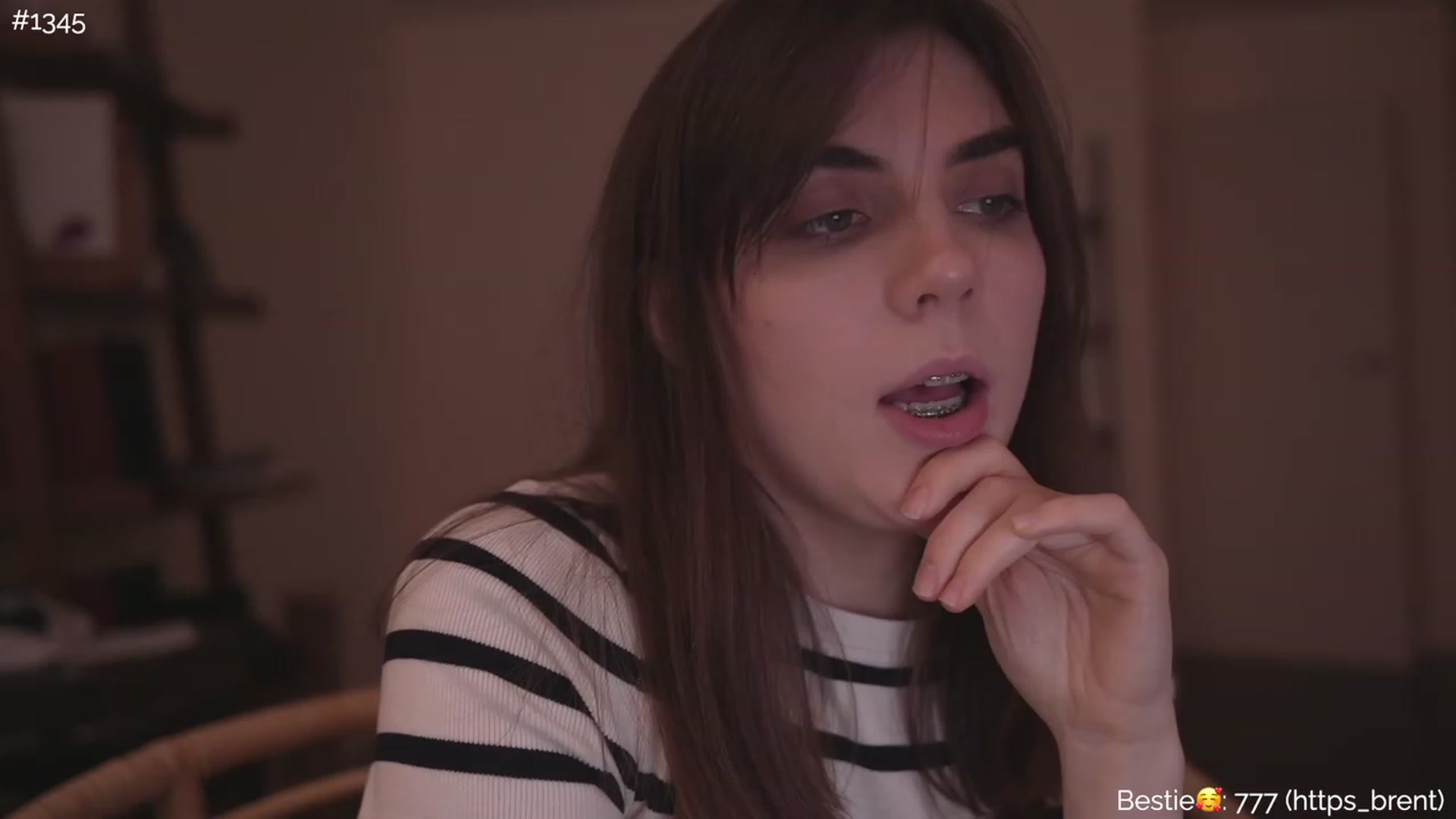 Gallery image thumbnail from https_sophie's myfreecams stream on, 01/09/2023, 02:31 image 6 of 20