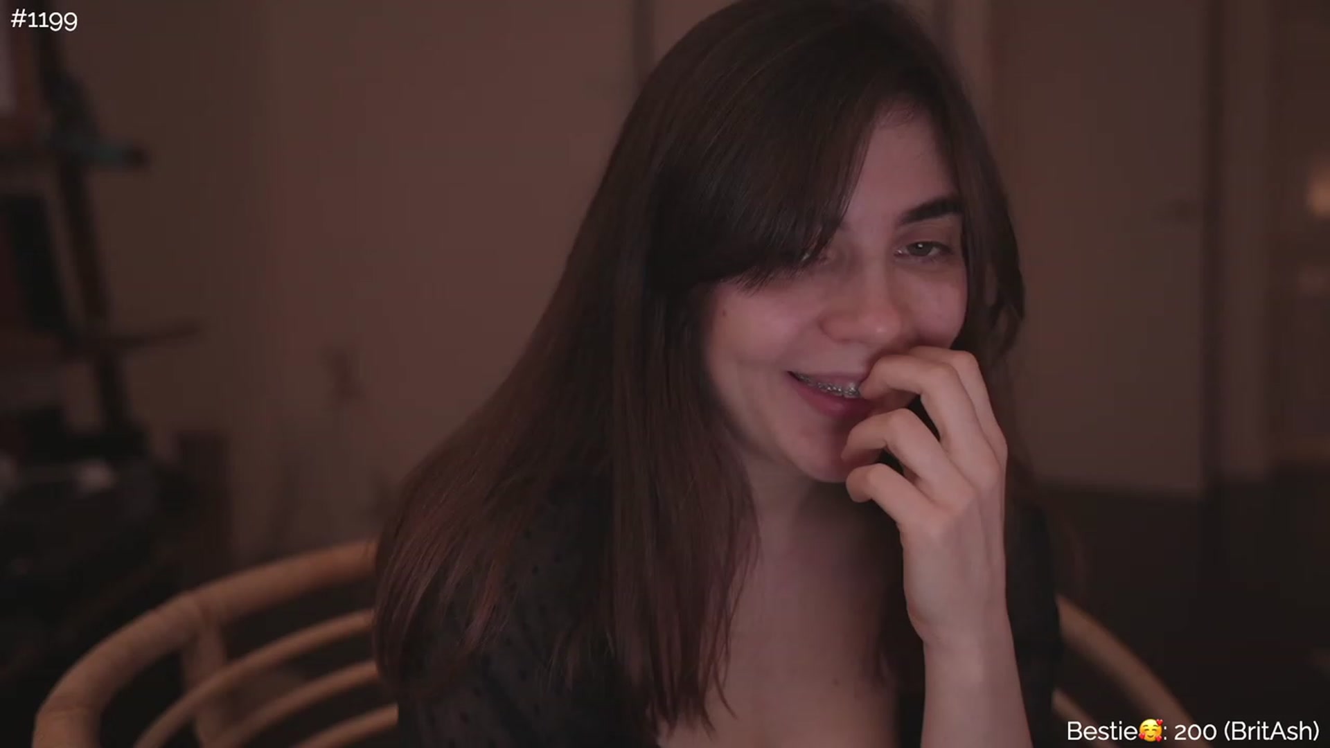 Gallery image thumbnail from https_sophie's myfreecams stream on, 01/11/2023, 01:10 image 6 of 20