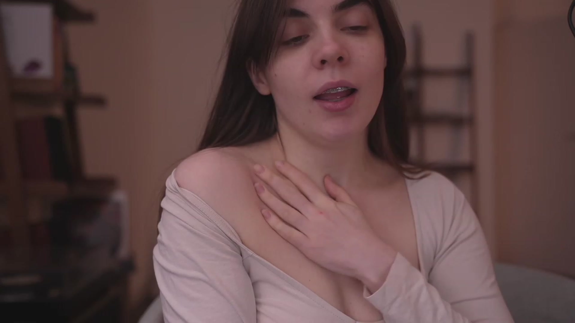 Gallery image thumbnail from https_sophie's myfreecams stream on, 03/14/2023, 04:42 image 19 of 20