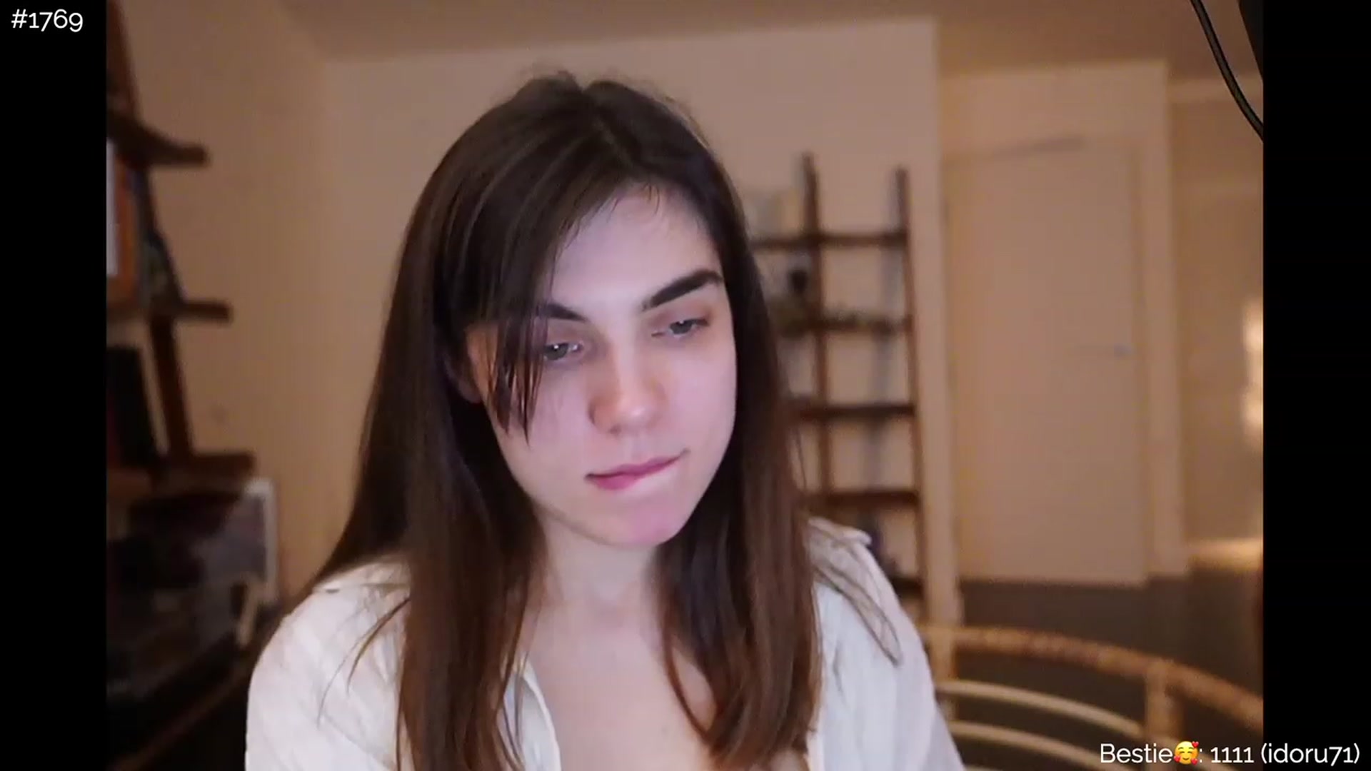 Gallery image thumbnail from https_sophie's myfreecams stream on, 03/18/2023, 03:47 image 5 of 20