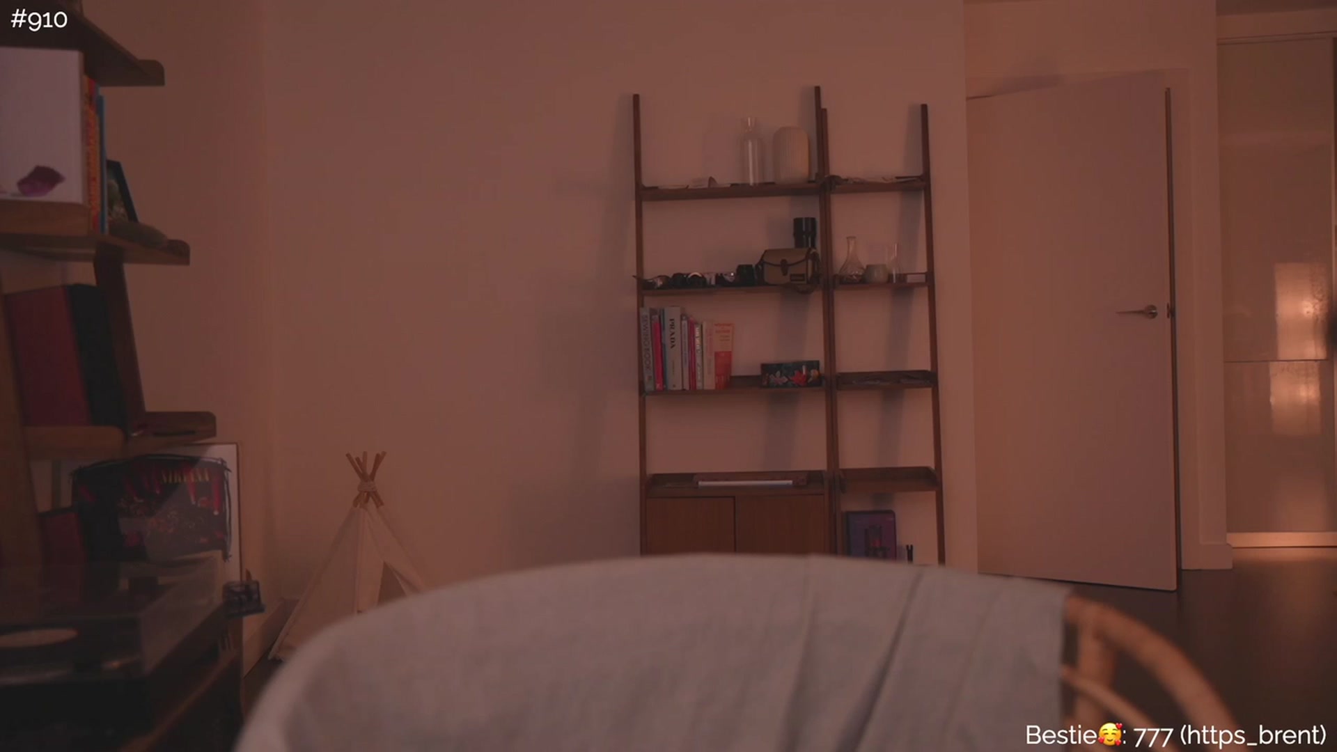 Gallery image thumbnail from https_sophie's myfreecams stream on, 03/21/2023, 01:44 image 3 of 20