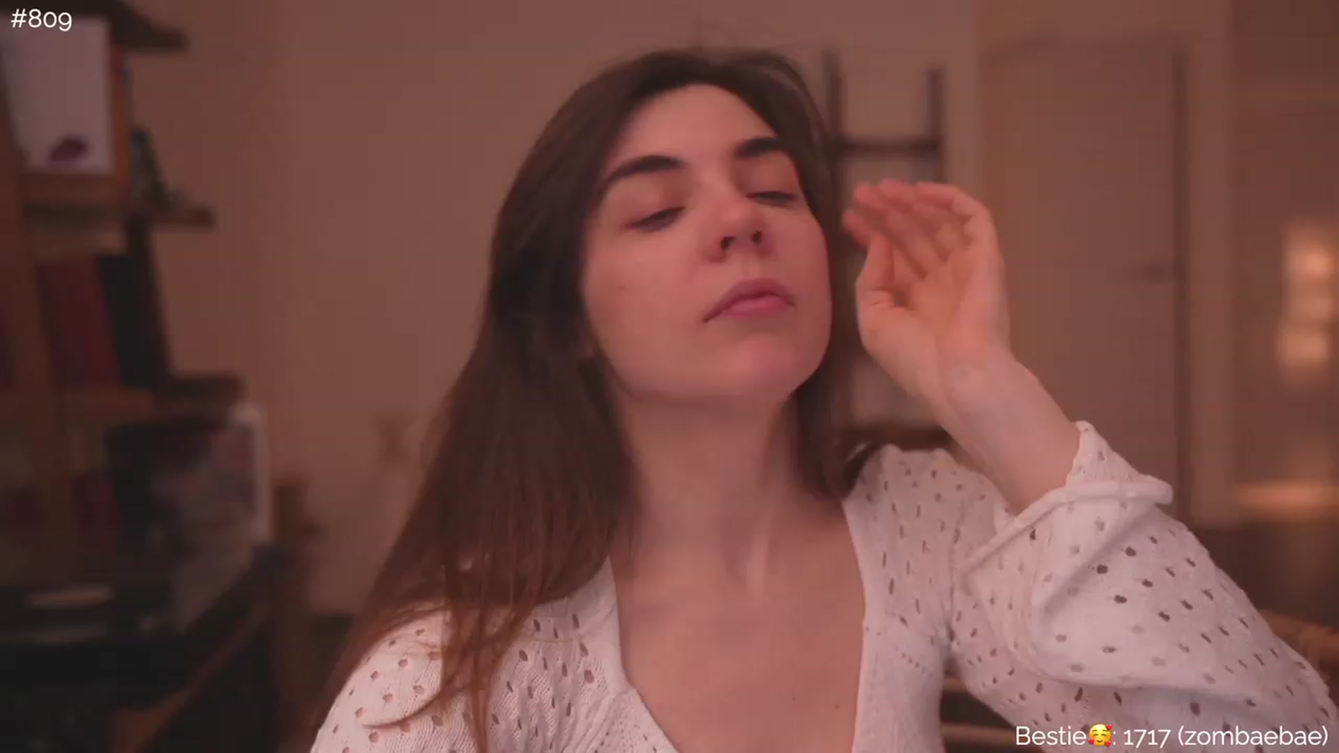 Gallery image thumbnail from https_sophie's myfreecams stream on, 03/22/2023, 24:33 image 12 of 20
