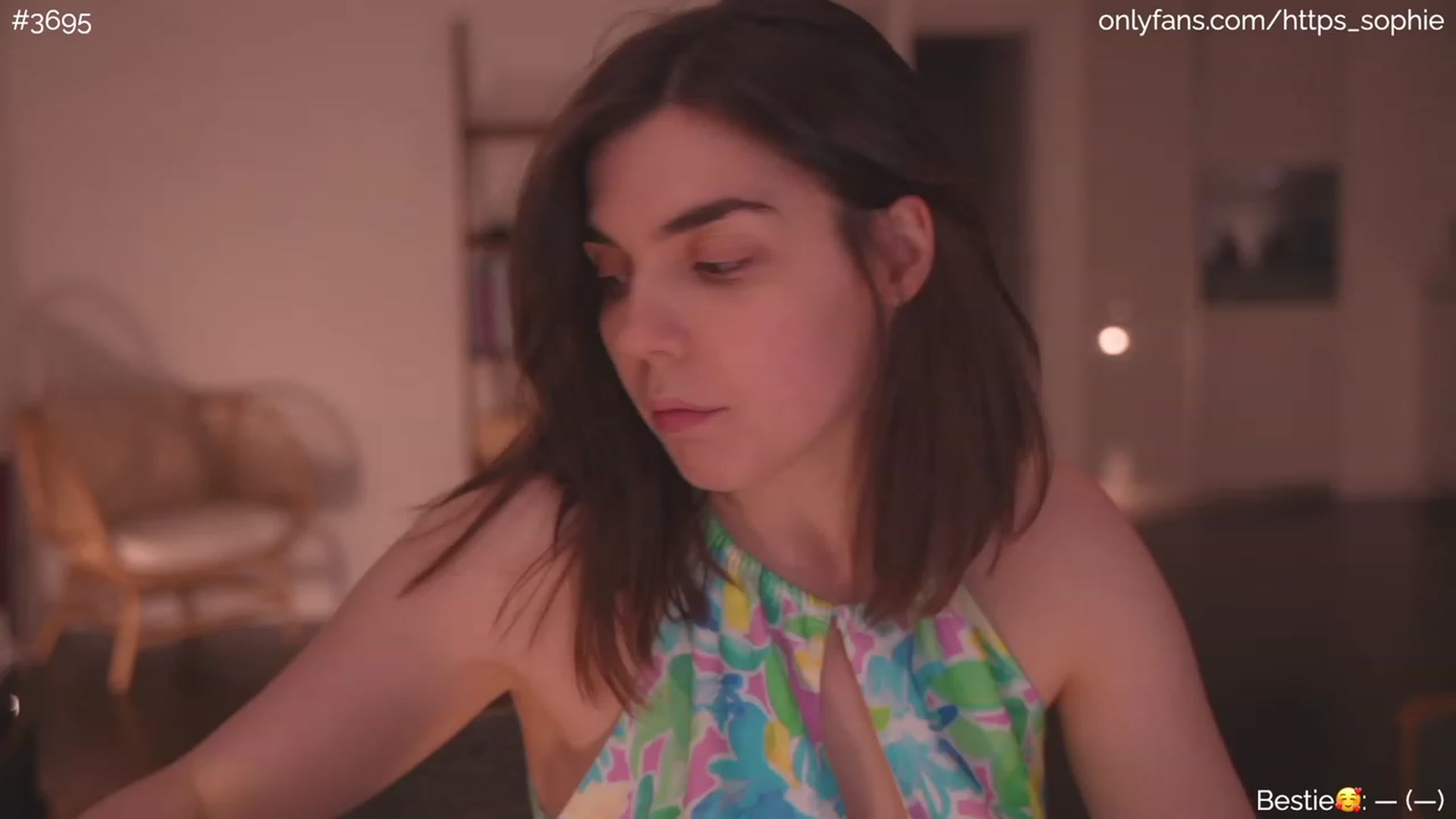 Gallery image thumbnail from https_sophie's myfreecams stream on, 08/26/2023, 24:00 image 15 of 20