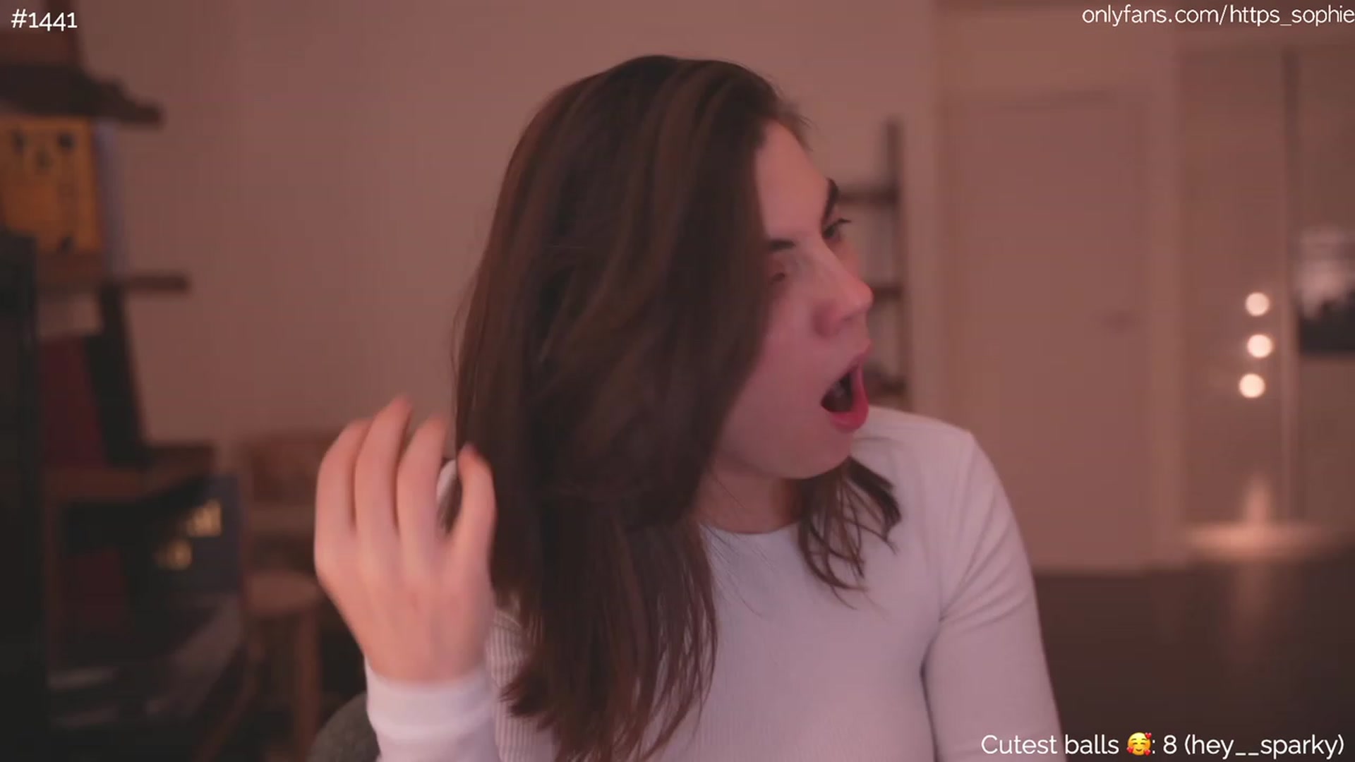 Gallery image thumbnail from https_sophie's myfreecams stream on, 11/29/2023, 01:56 image 3 of 20