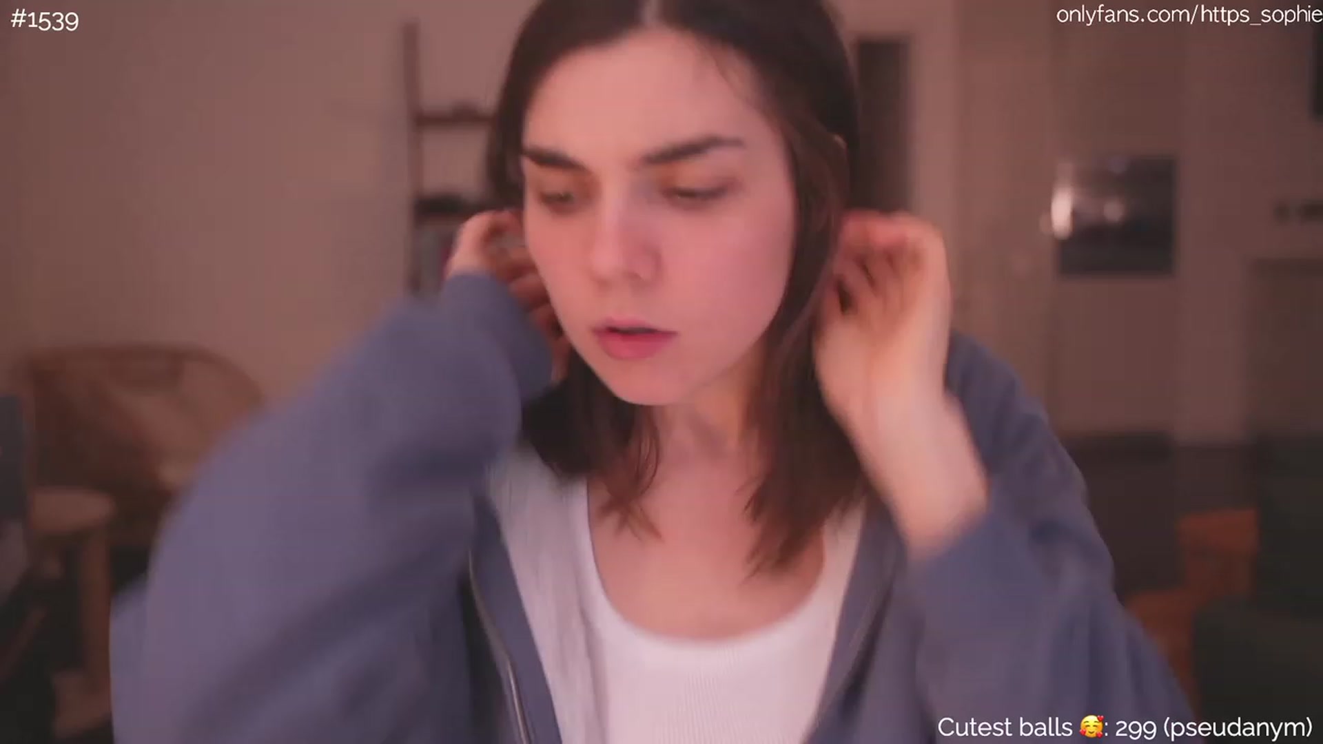 Gallery image thumbnail from https_sophie's myfreecams stream on, 12/01/2023, 03:32 image 3 of 20
