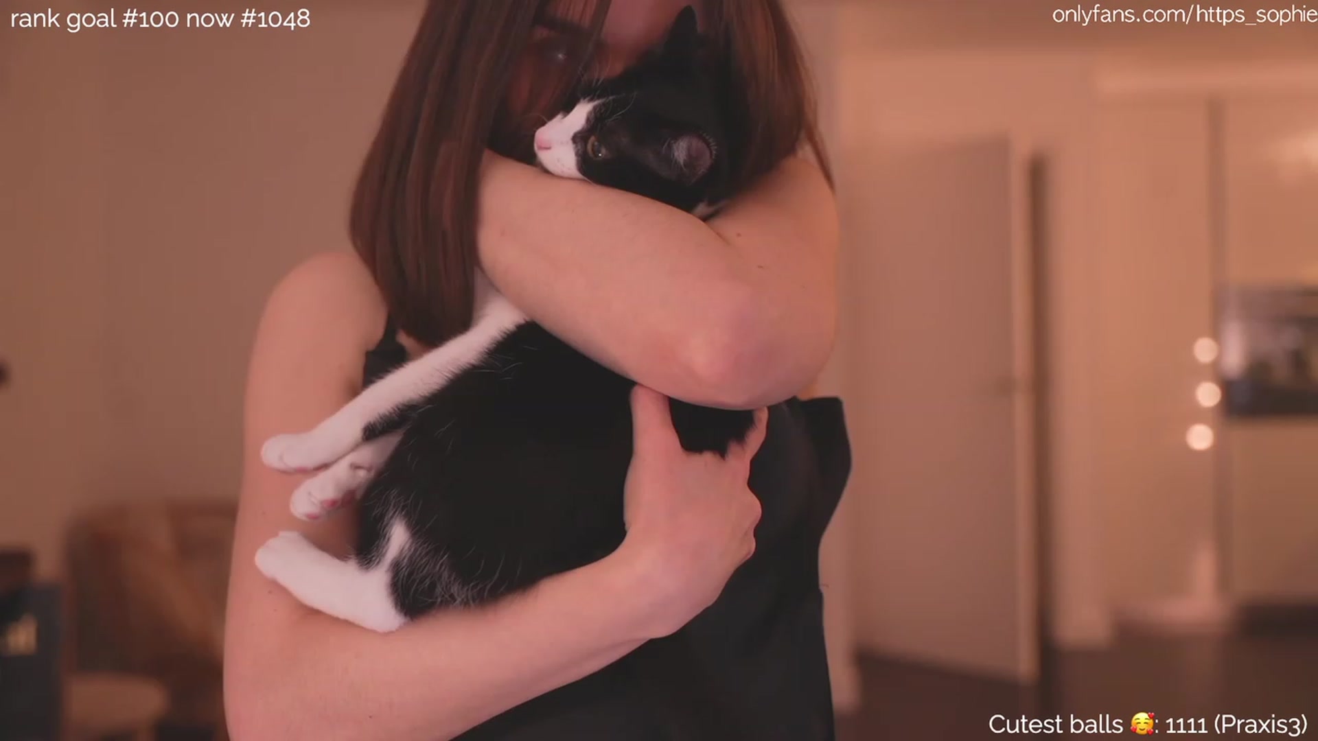 Gallery image thumbnail from https_sophie's myfreecams stream on, 12/10/2023, 01:45 image 13 of 20