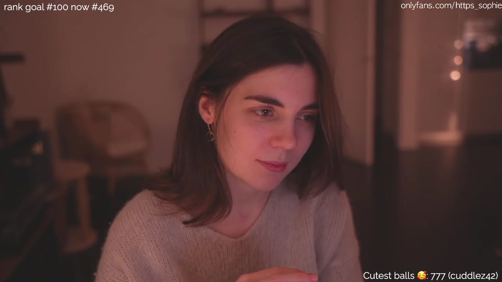 Gallery image thumbnail from https_sophie's myfreecams stream on, 12/13/2023, 04:56 image 10 of 20