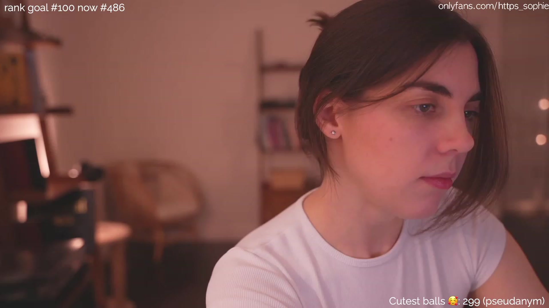 Gallery image thumbnail from https_sophie's myfreecams stream on, 12/14/2023, 24:01 image 12 of 20