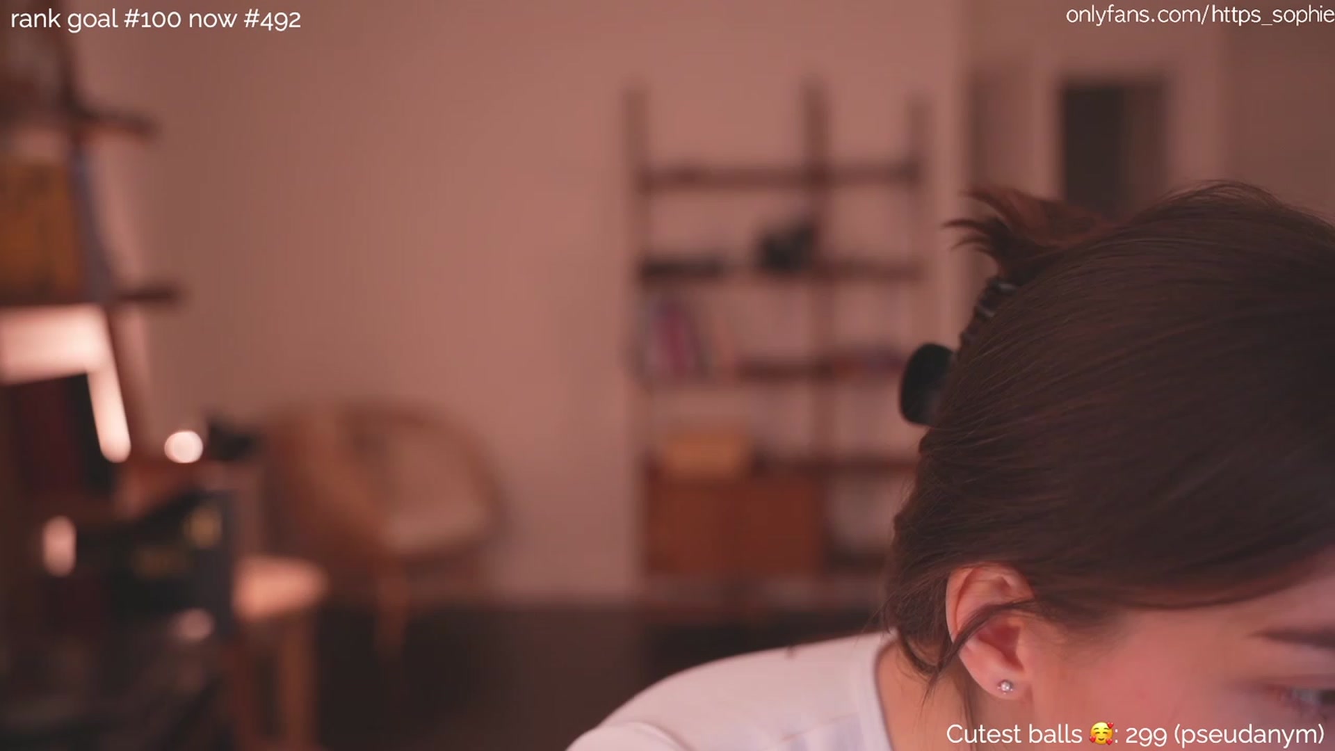 Gallery image thumbnail from https_sophie's myfreecams stream on, 12/14/2023, 24:01 image 6 of 20