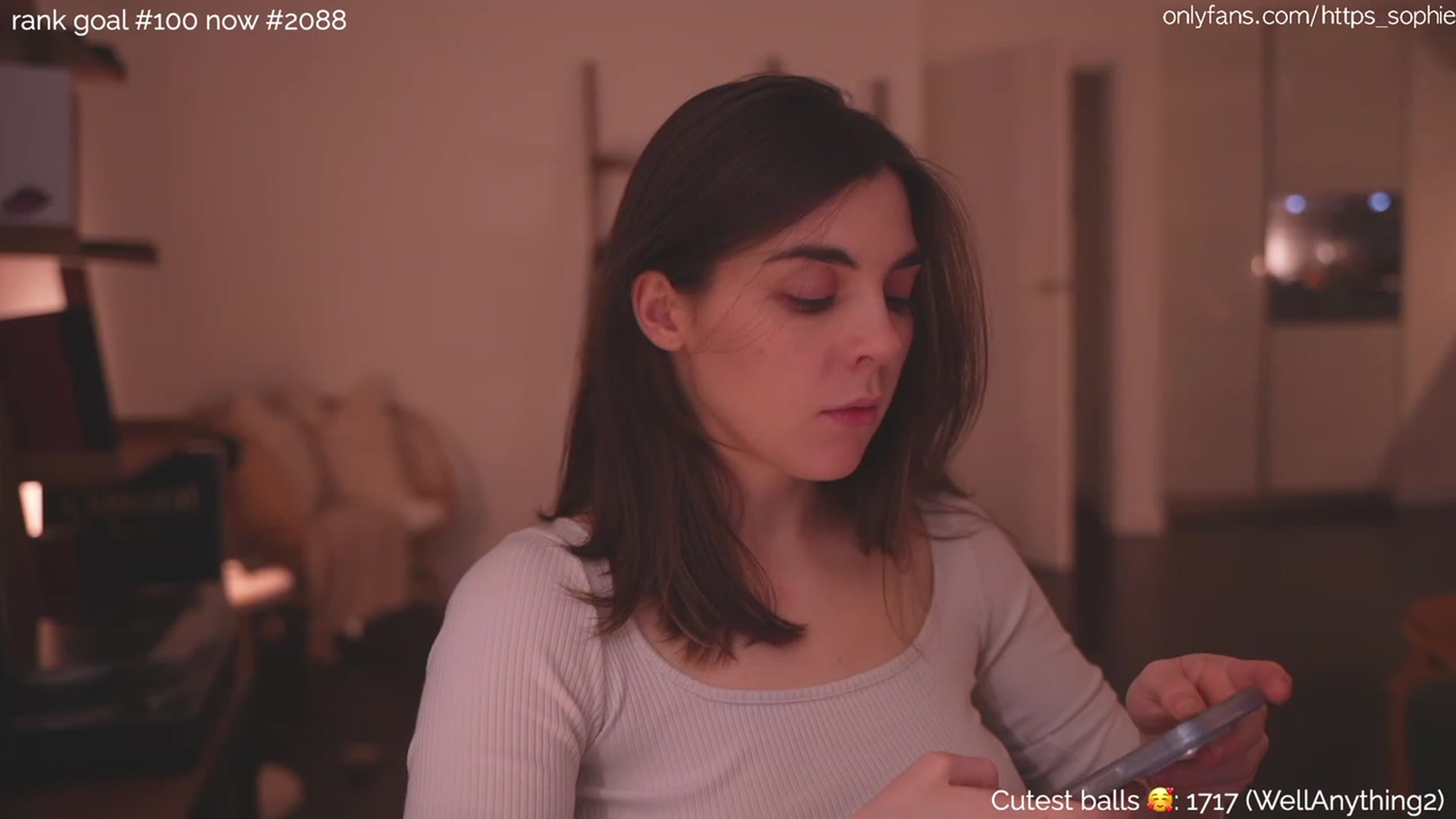 Gallery image thumbnail from https_sophie's myfreecams stream on, 01/12/2024, 03:49 image 8 of 20