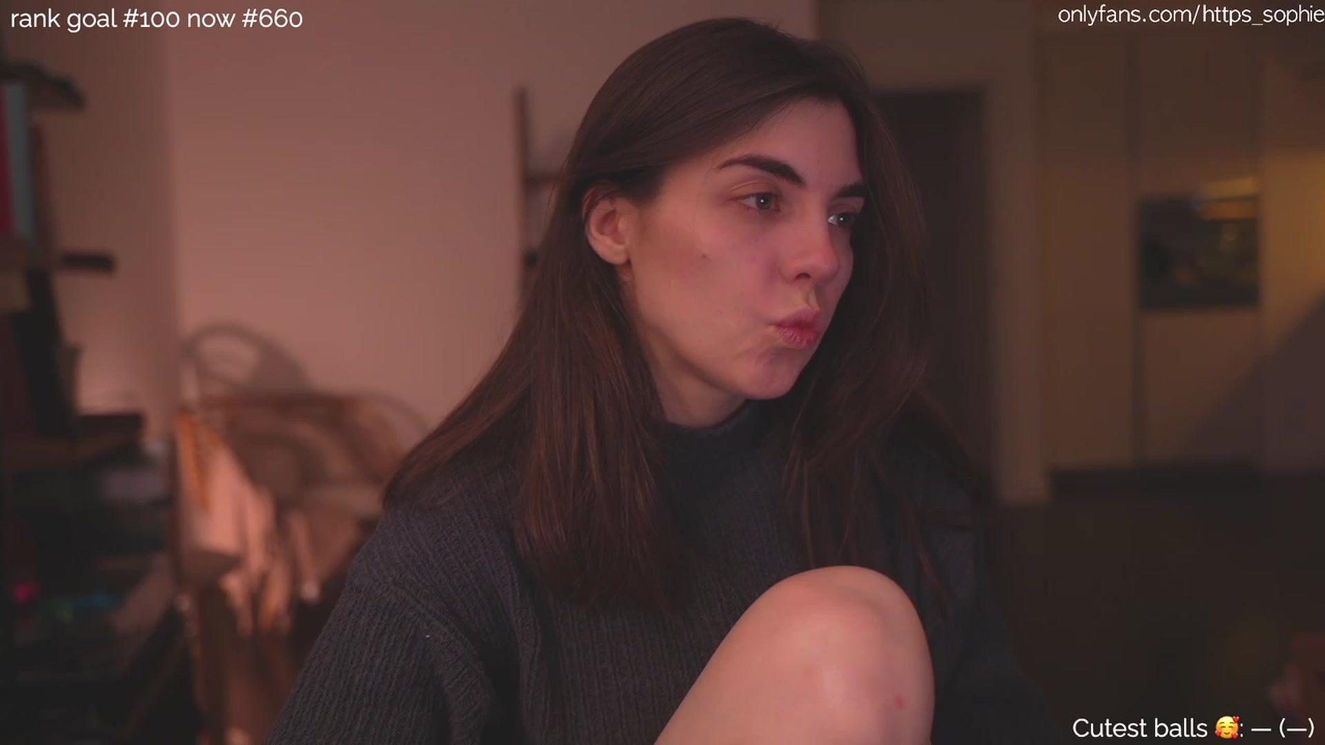 Gallery image thumbnail from https_sophie's myfreecams stream on, 03/08/2024, 24:18 image 18 of 20