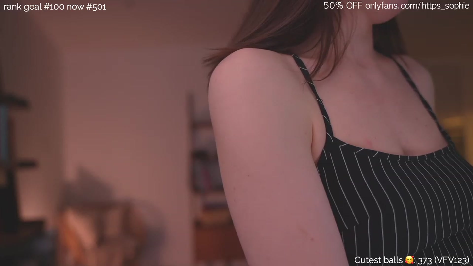 Gallery image thumbnail from https_sophie's myfreecams stream on, 03/19/2024, 01:05 image 13 of 20