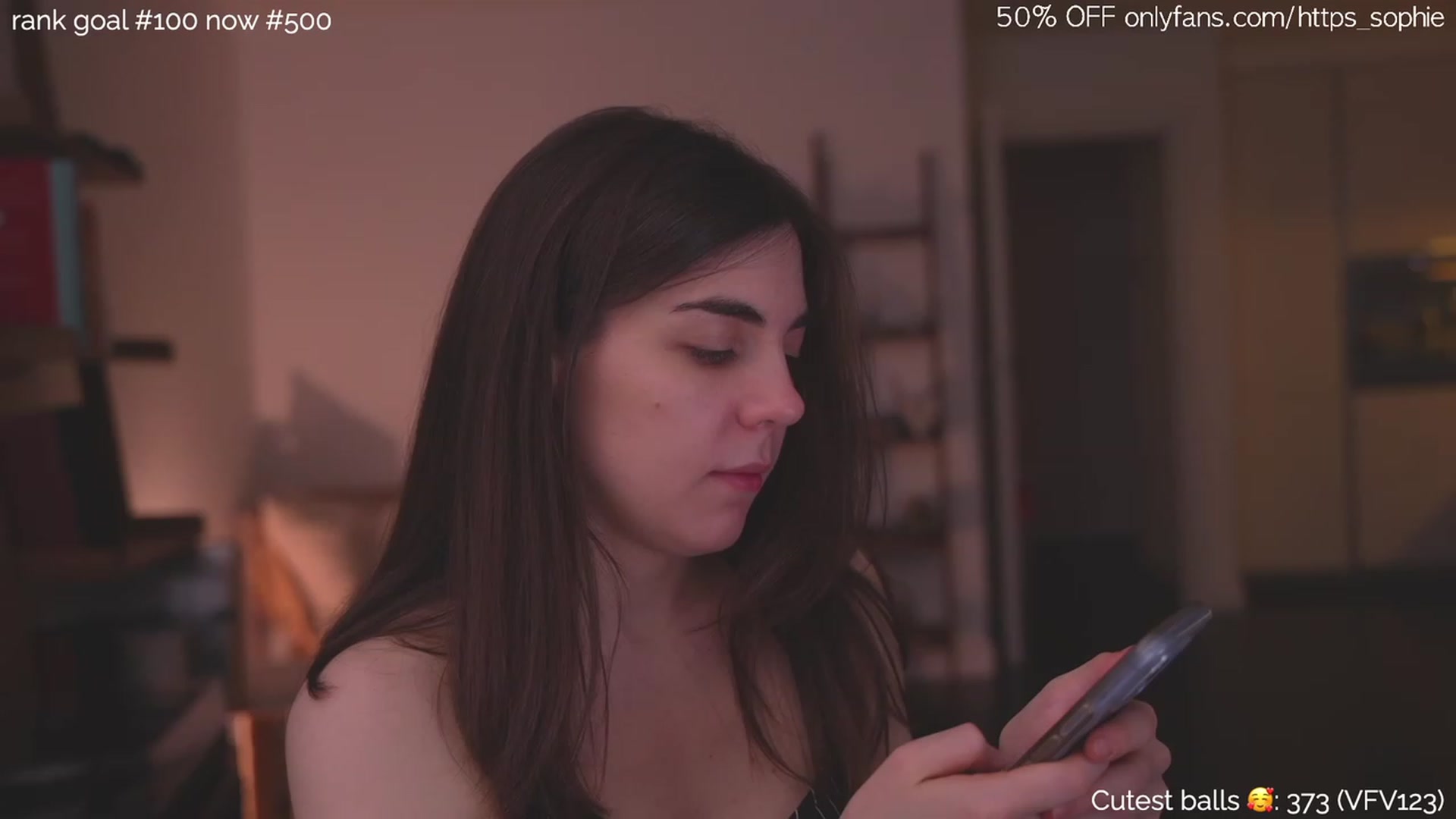 Gallery image thumbnail from https_sophie's myfreecams stream on, 03/19/2024, 03:47 image 6 of 20