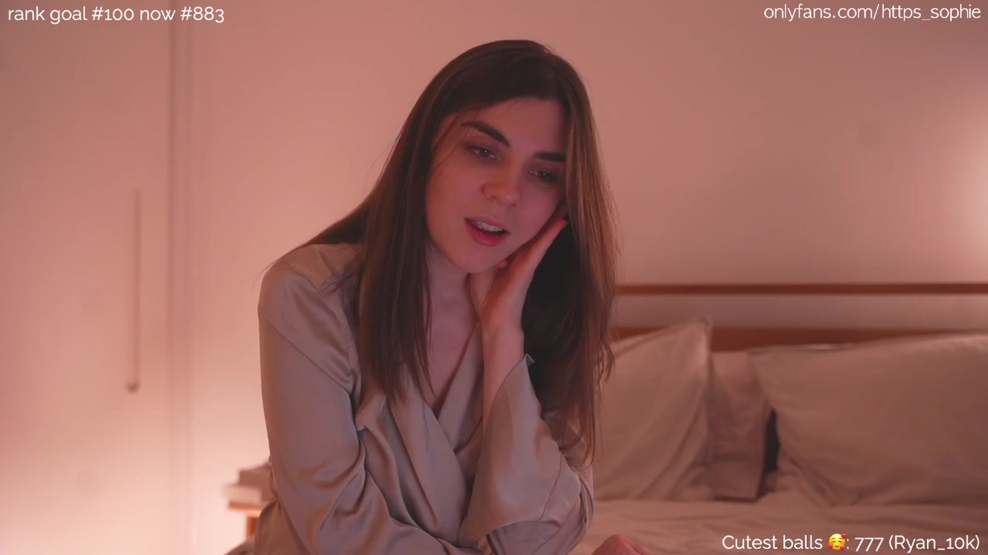 Gallery image thumbnail from https_sophie's myfreecams stream on, 04/14/2024, 24:00 image 15 of 20