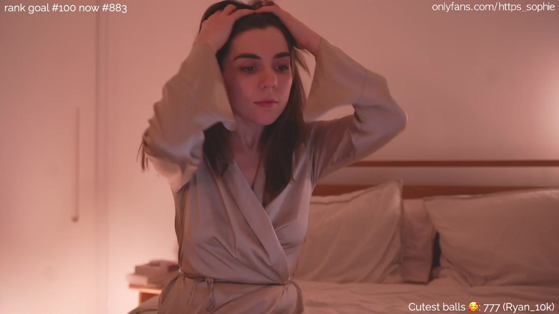 Gallery image thumbnail from https_sophie's myfreecams stream on, 04/14/2024, 24:00 image 5 of 20