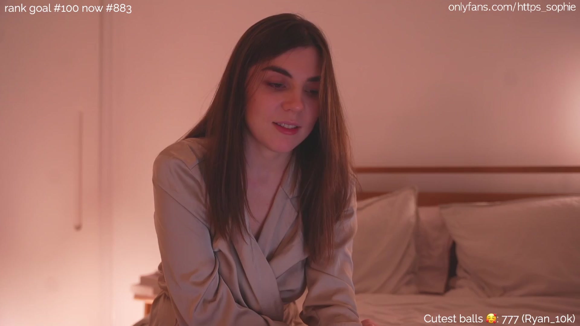 Gallery image thumbnail from https_sophie's myfreecams stream on, 04/14/2024, 24:00 image 16 of 20