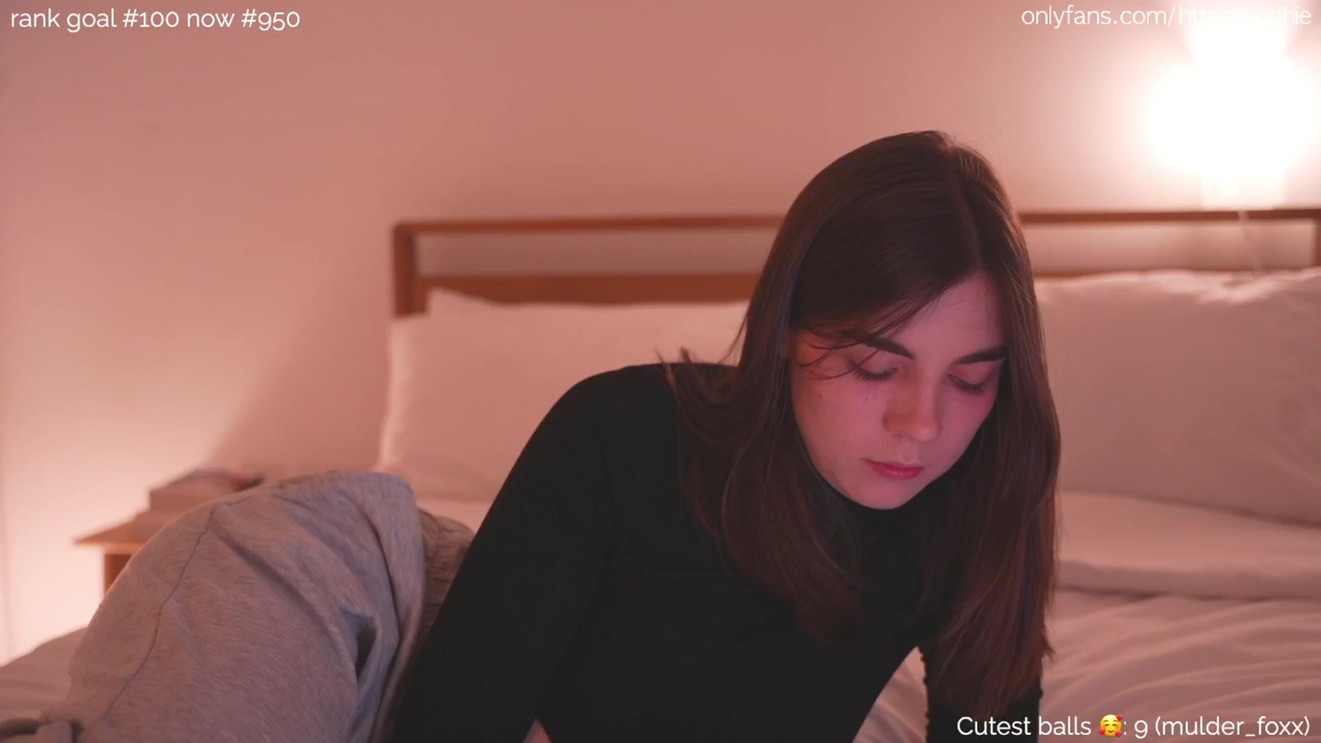 Gallery image thumbnail from https_sophie's myfreecams stream on, 04/21/2024, 23:14 image 4 of 20