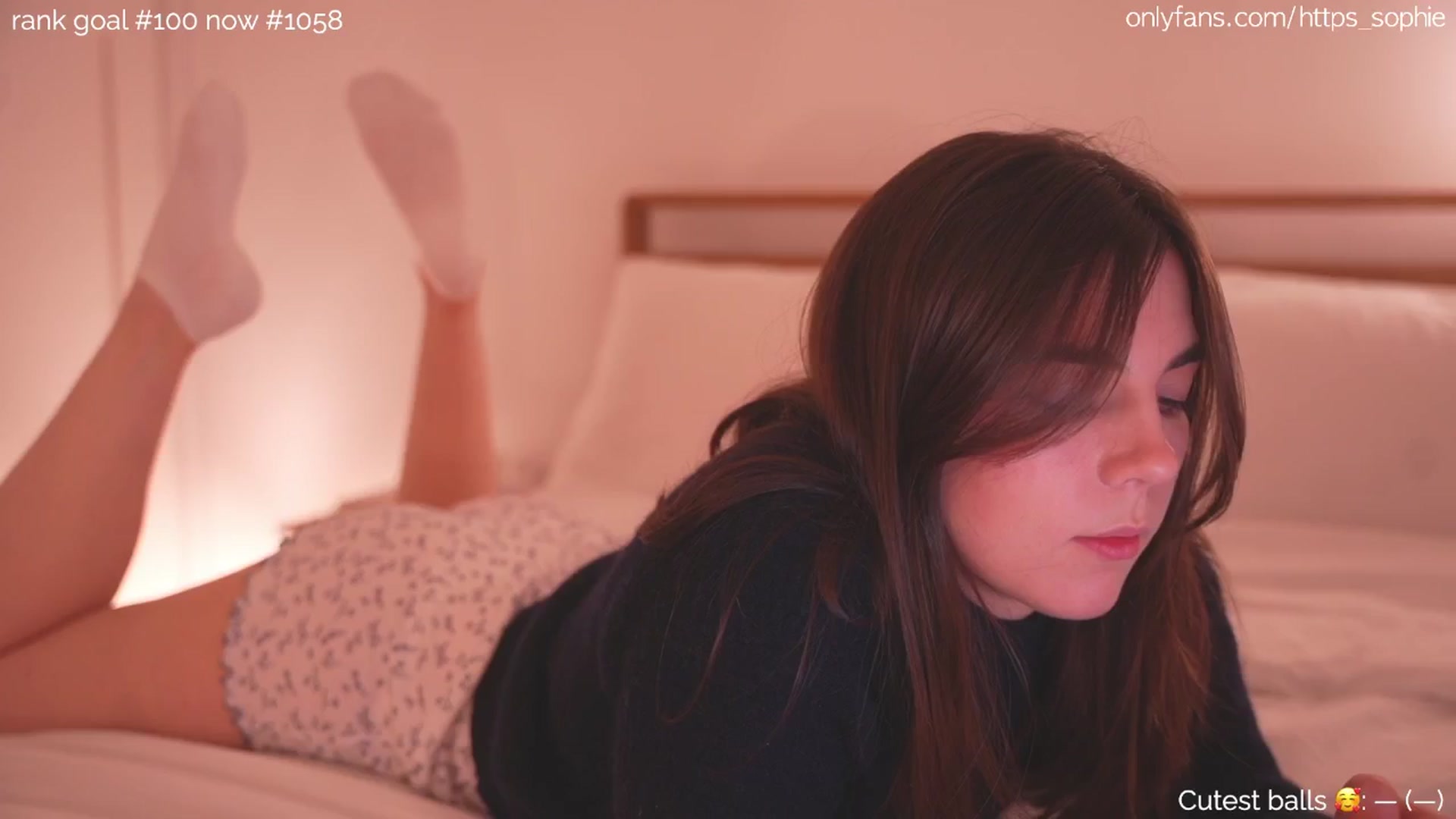 Gallery image thumbnail from https_sophie's myfreecams stream on, 04/26/2024, 21:46 image 7 of 20
