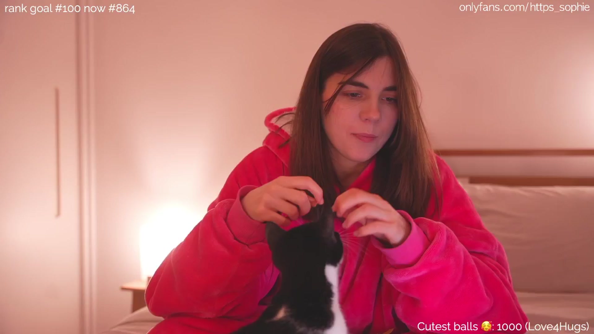Gallery image thumbnail from https_sophie's myfreecams stream on, 04/28/2024, 24:06 image 19 of 20