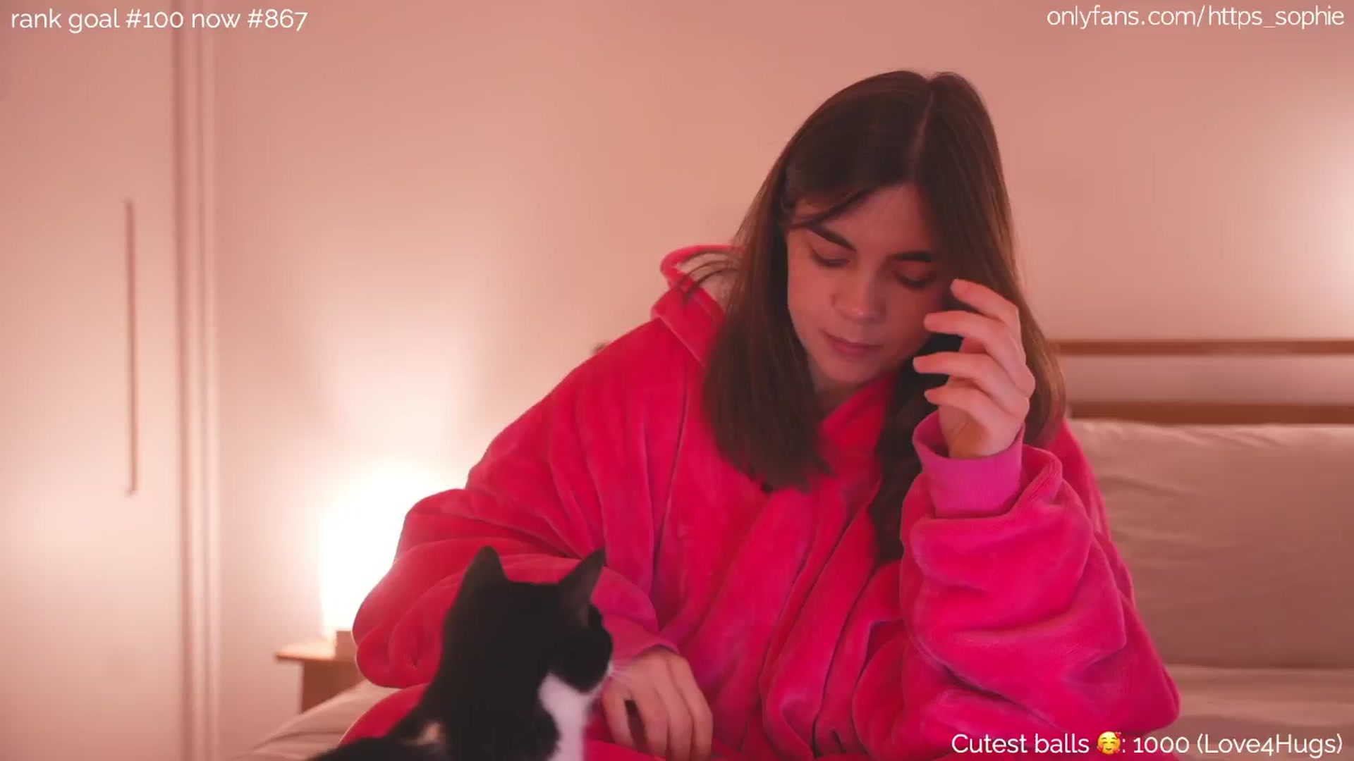 Gallery image thumbnail from https_sophie's myfreecams stream on, 04/28/2024, 24:06 image 18 of 20