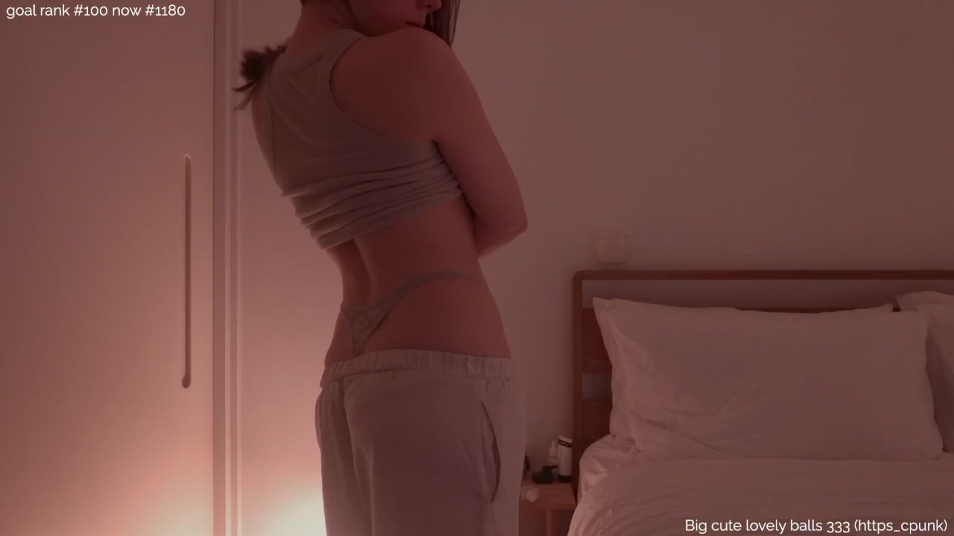 Gallery image thumbnail from https_sophie's myfreecams stream on, 06/15/2025, 24:51 image 16 of 20