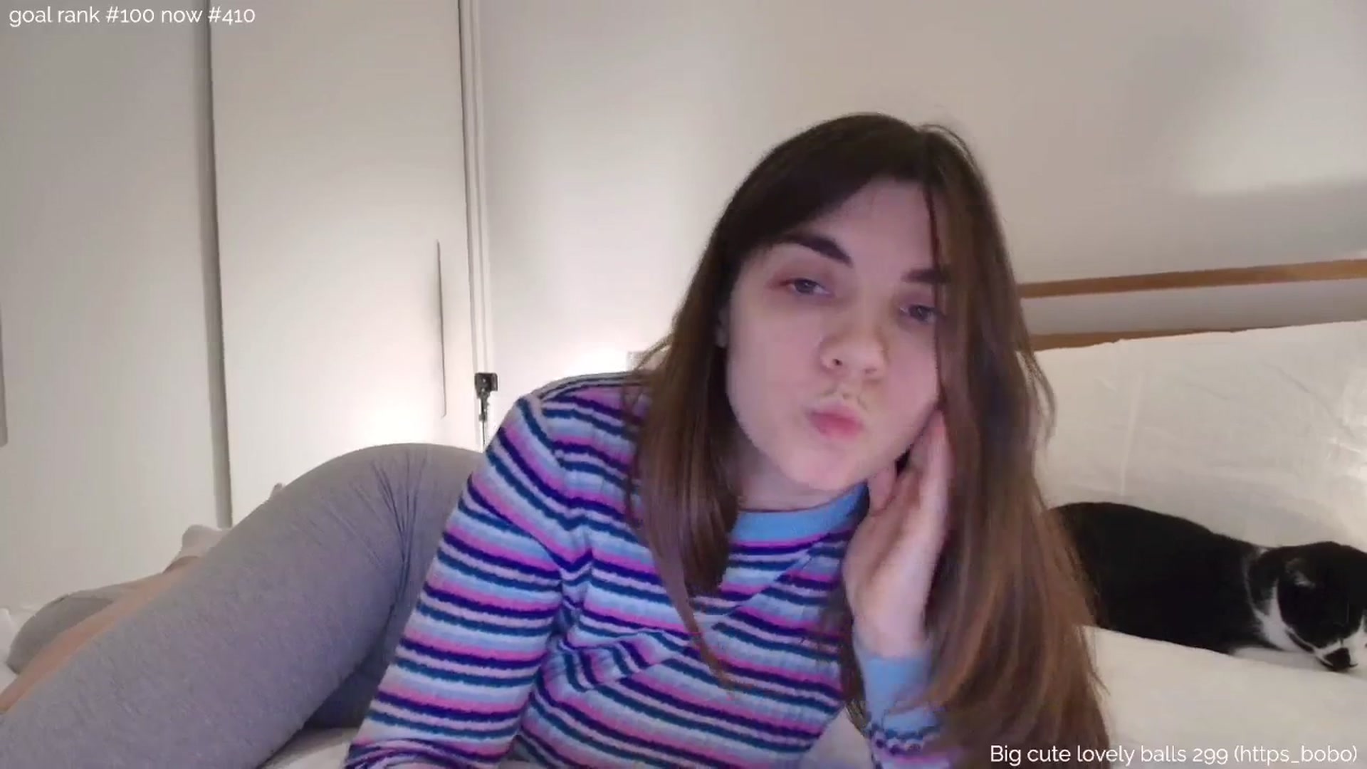 Gallery image thumbnail from https_sophie's myfreecams stream on, 10/01/2025, 24:02 image 19 of 20