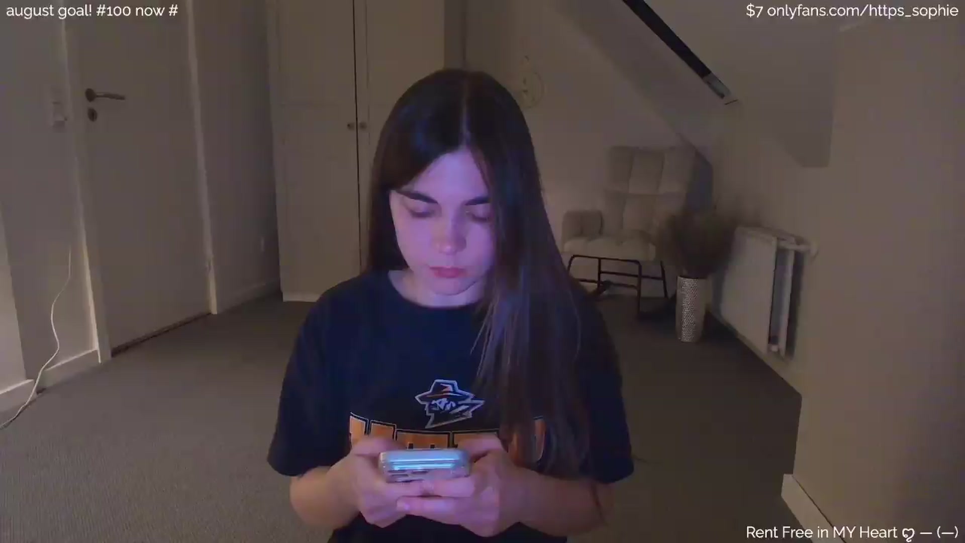 Gallery image thumbnail from https_sophie's myfreecams stream on, 08/13/2026, 21:11 image 1 of 20