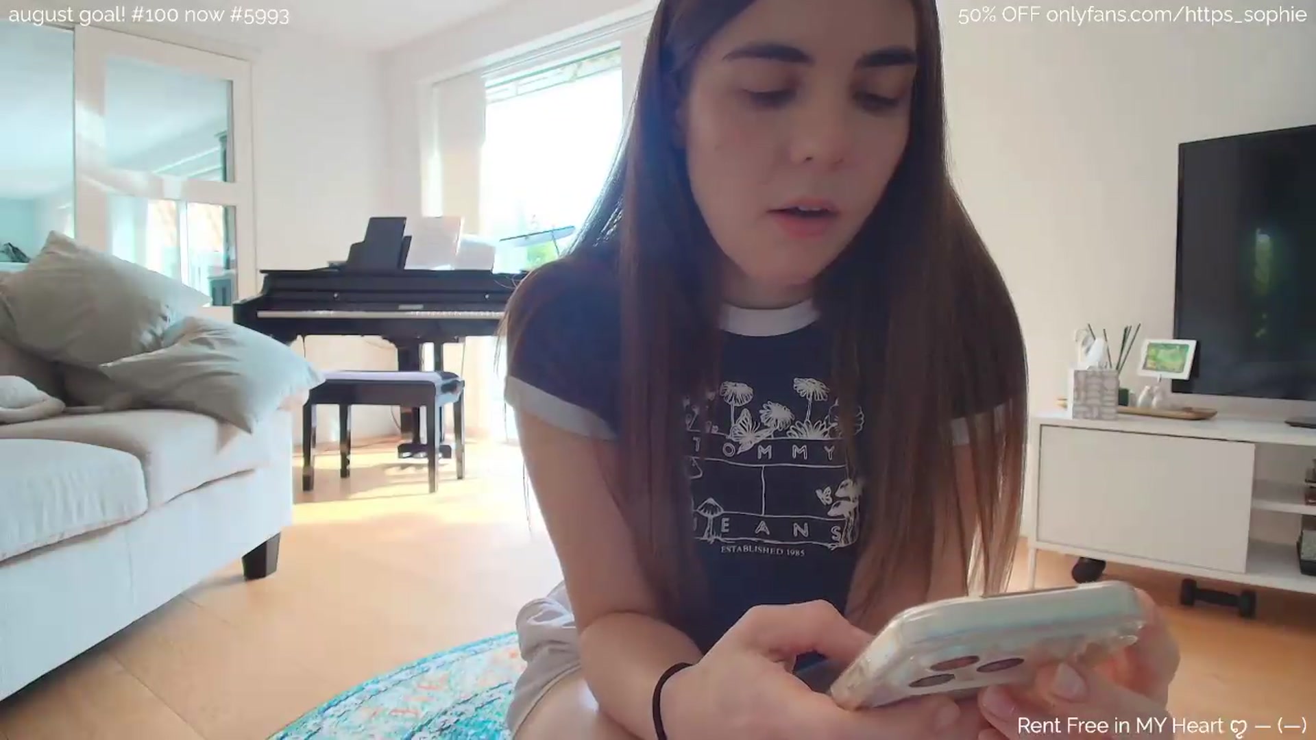 Gallery image thumbnail from https_sophie's myfreecams stream on, 08/15/2026, 17:00 image 5 of 20