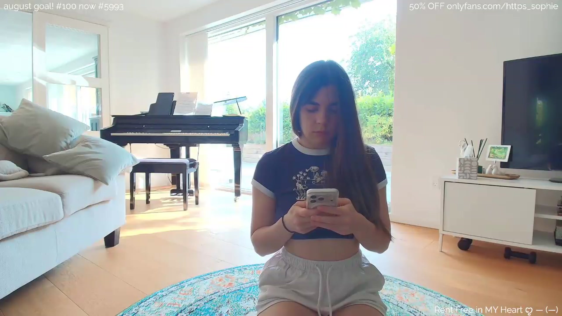 Gallery image thumbnail from https_sophie's myfreecams stream on, 08/15/2026, 17:00 image 6 of 20