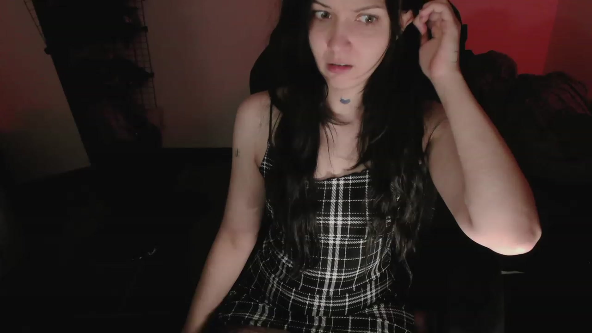 Gallery image thumbnail from huGhghGhh's myfreecams stream on, 05/04/2023, 24:48 image 9 of 20