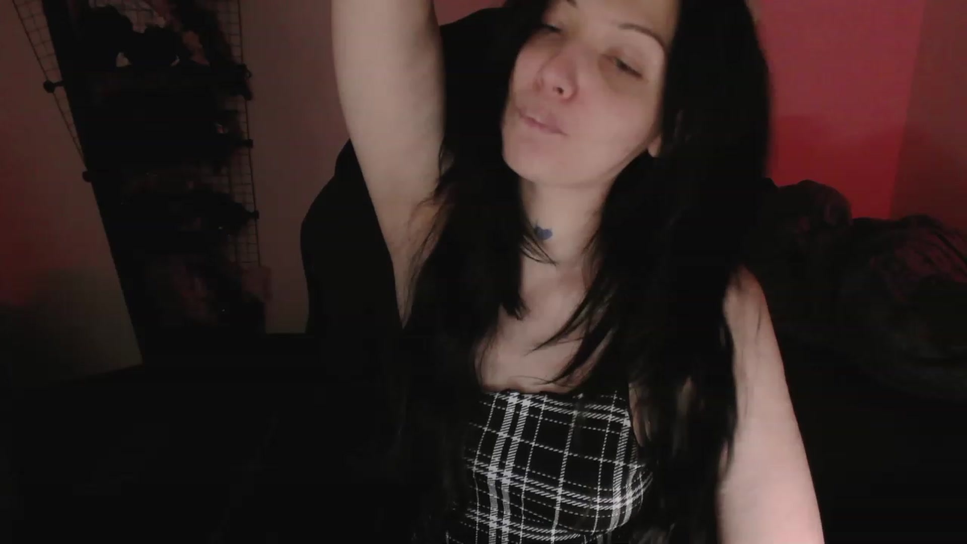Gallery image thumbnail from huGhghGhh's myfreecams stream on, 05/04/2023, 24:48 image 1 of 20
