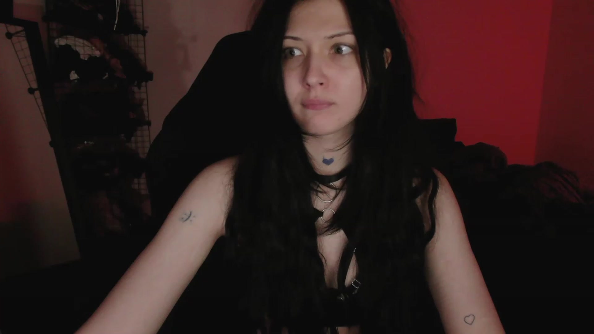 Gallery image thumbnail from huGhghGhh's myfreecams stream on, 05/04/2023, 02:48 image 13 of 20