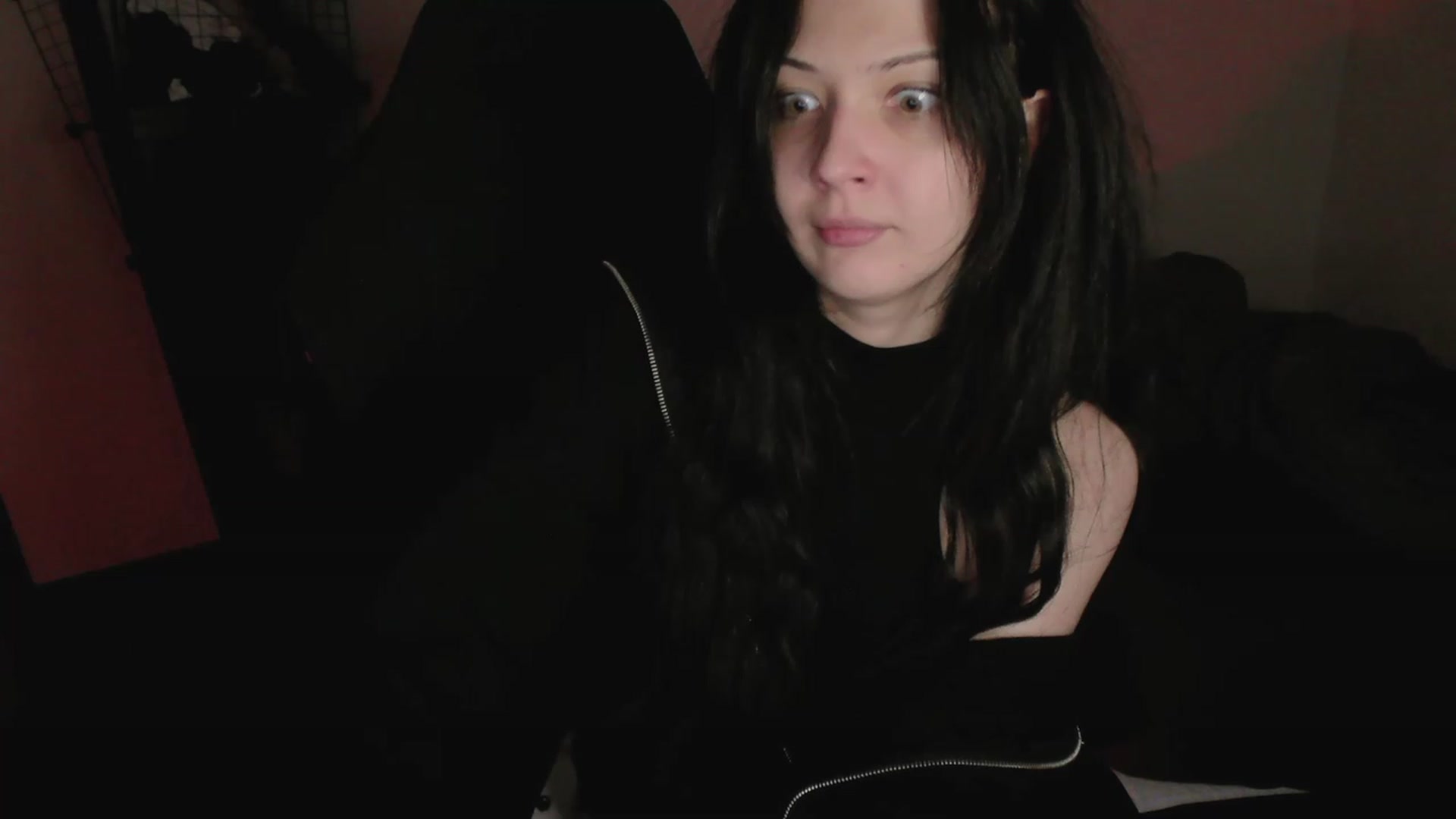 Gallery image thumbnail from huGhghGhh's myfreecams stream on, 05/04/2023, 06:08 image 17 of 20