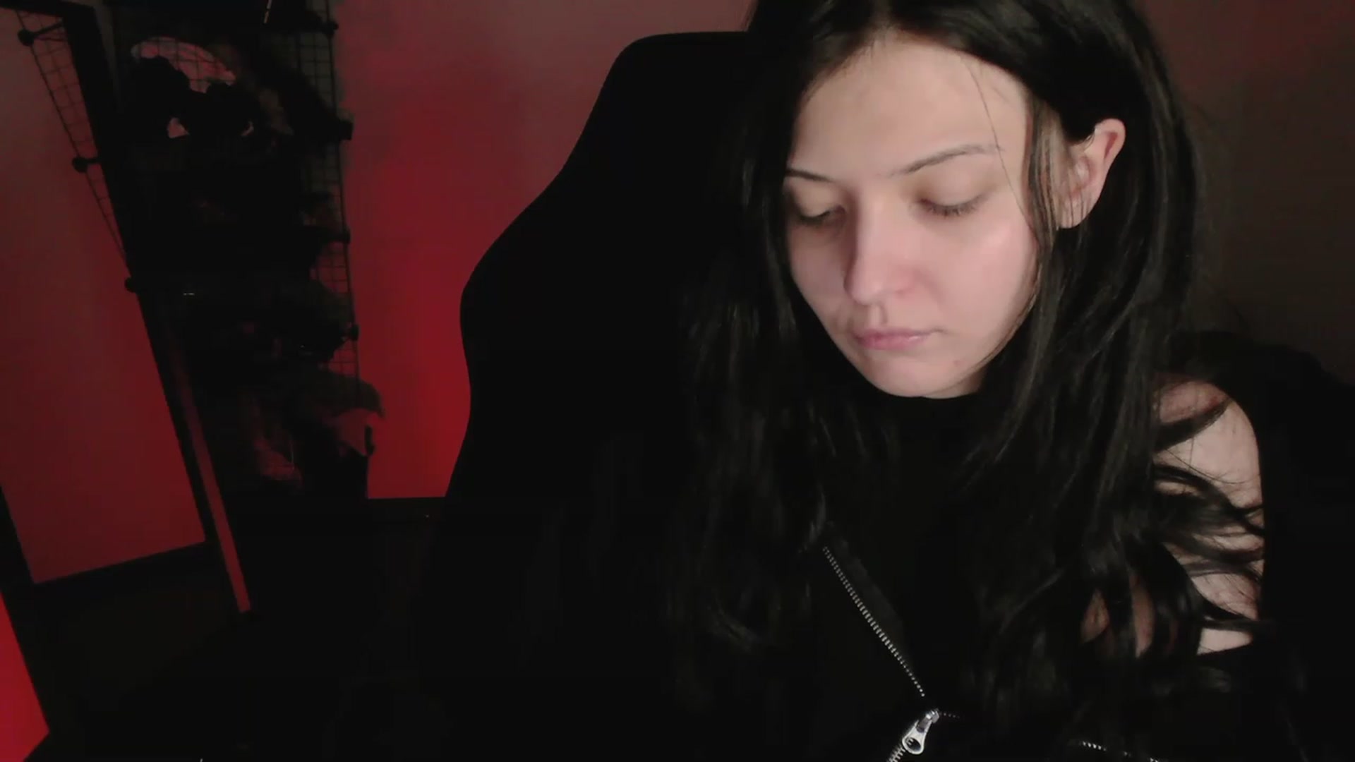 Gallery image thumbnail from huGhghGhh's myfreecams stream on, 05/04/2023, 06:08 image 10 of 20