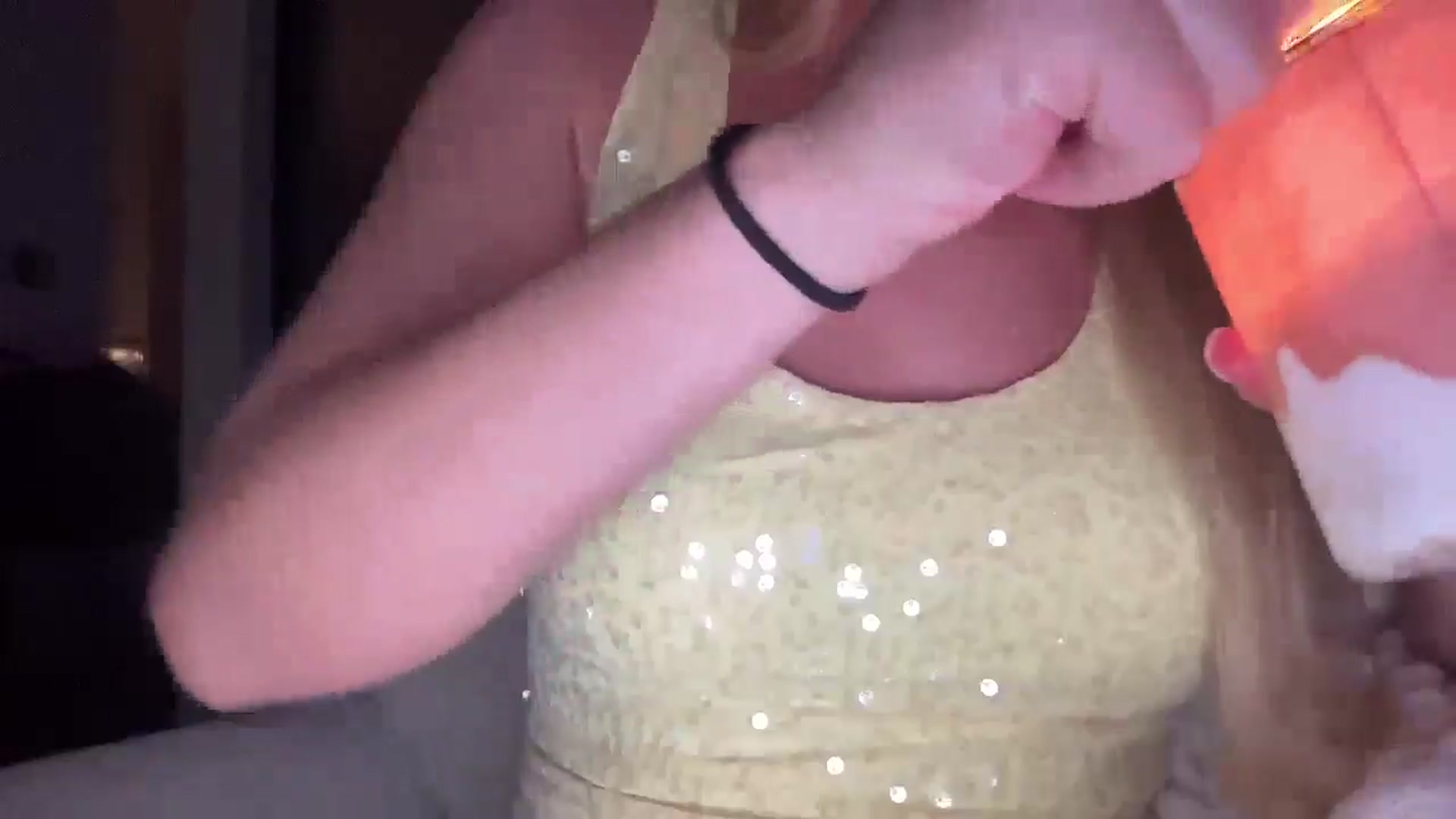 Gallery image thumbnail from hubba384's myfreecams stream on, 05/25/2025, 16:08 image 11 of 20