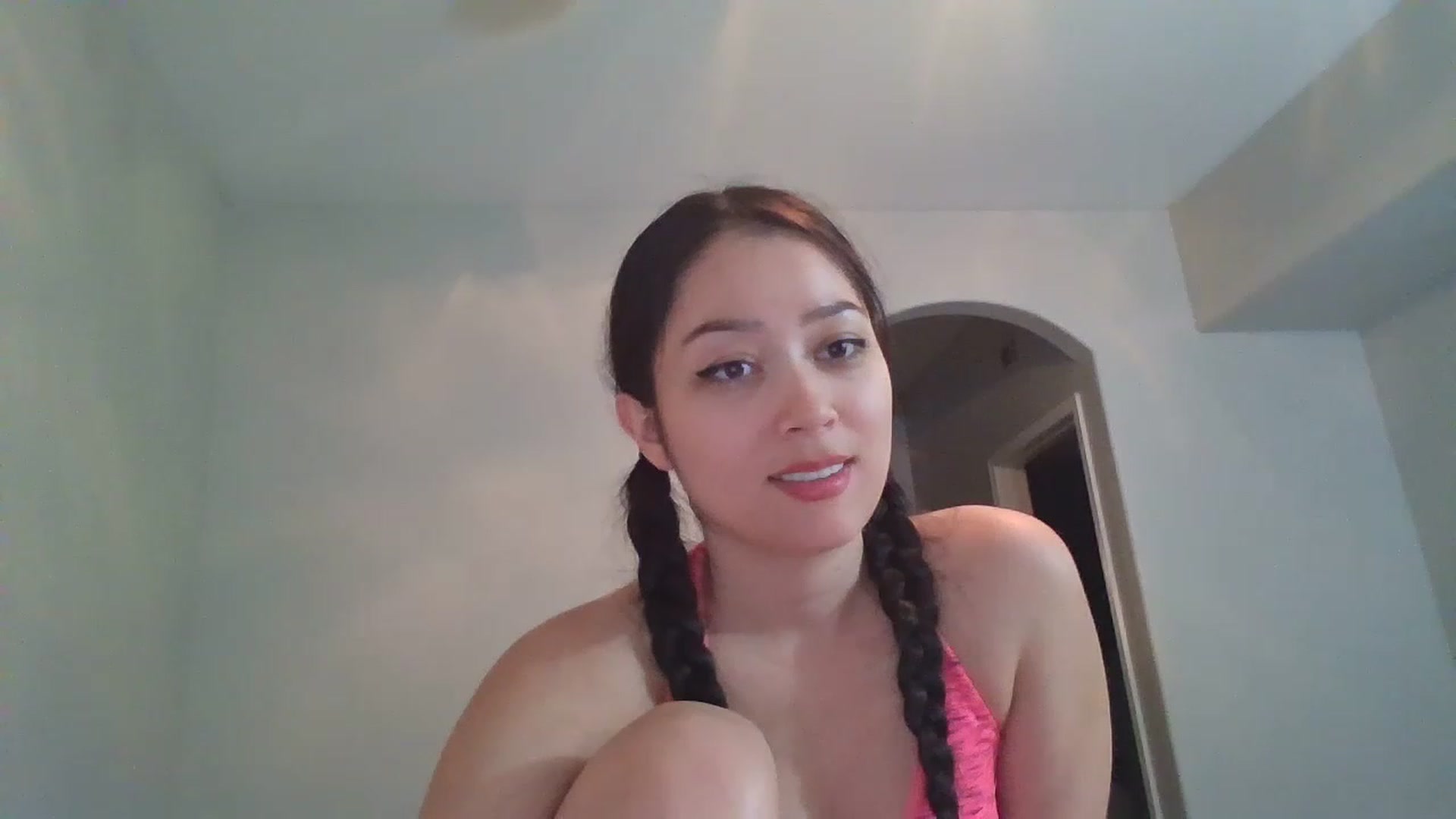 Gallery image thumbnail from hunniinut's myfreecams stream on, 11/28/2022, 01:40 image 5 of 20