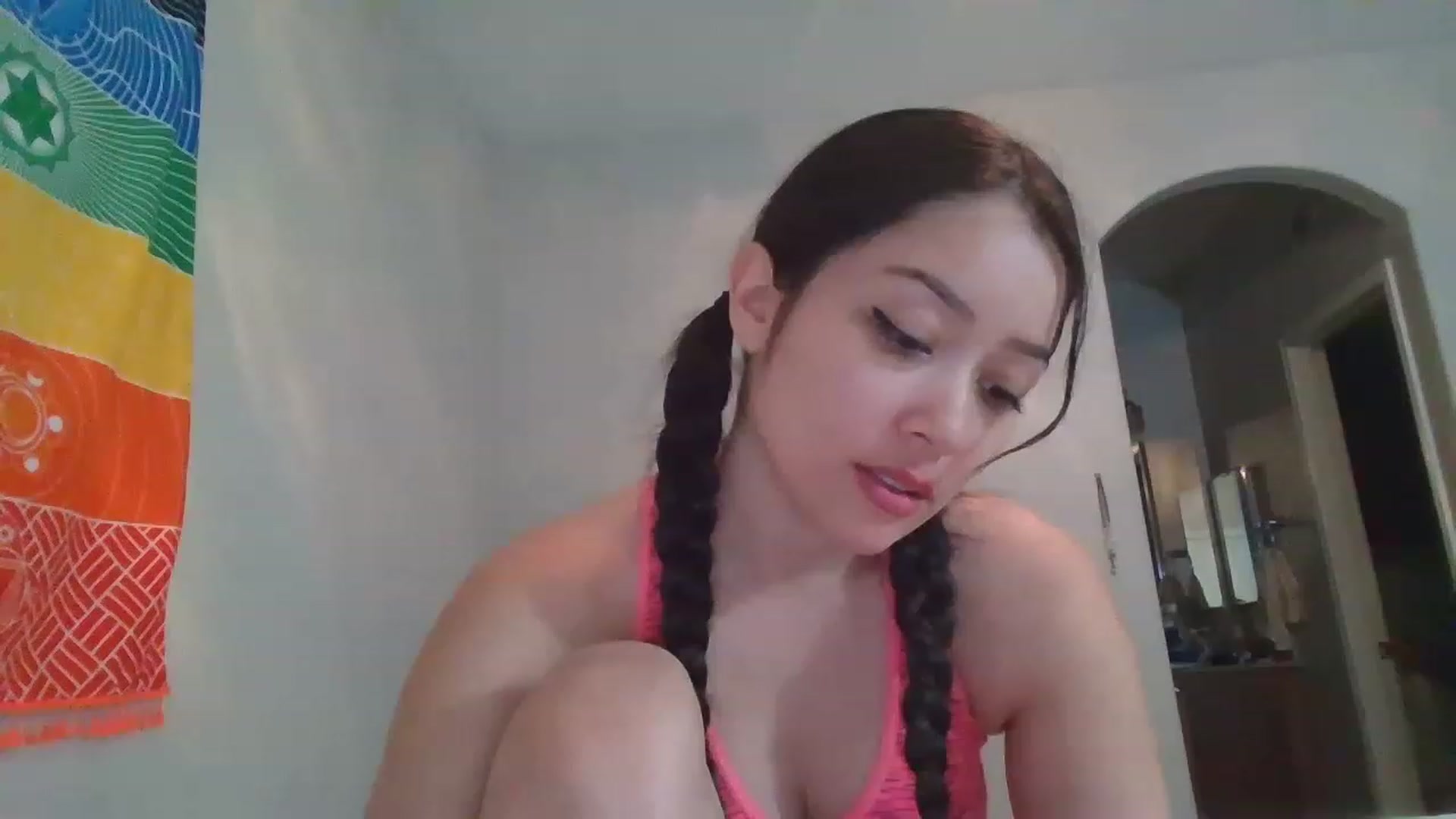 Gallery image thumbnail from hunniinut's myfreecams stream on, 11/28/2022, 01:40 image 8 of 20