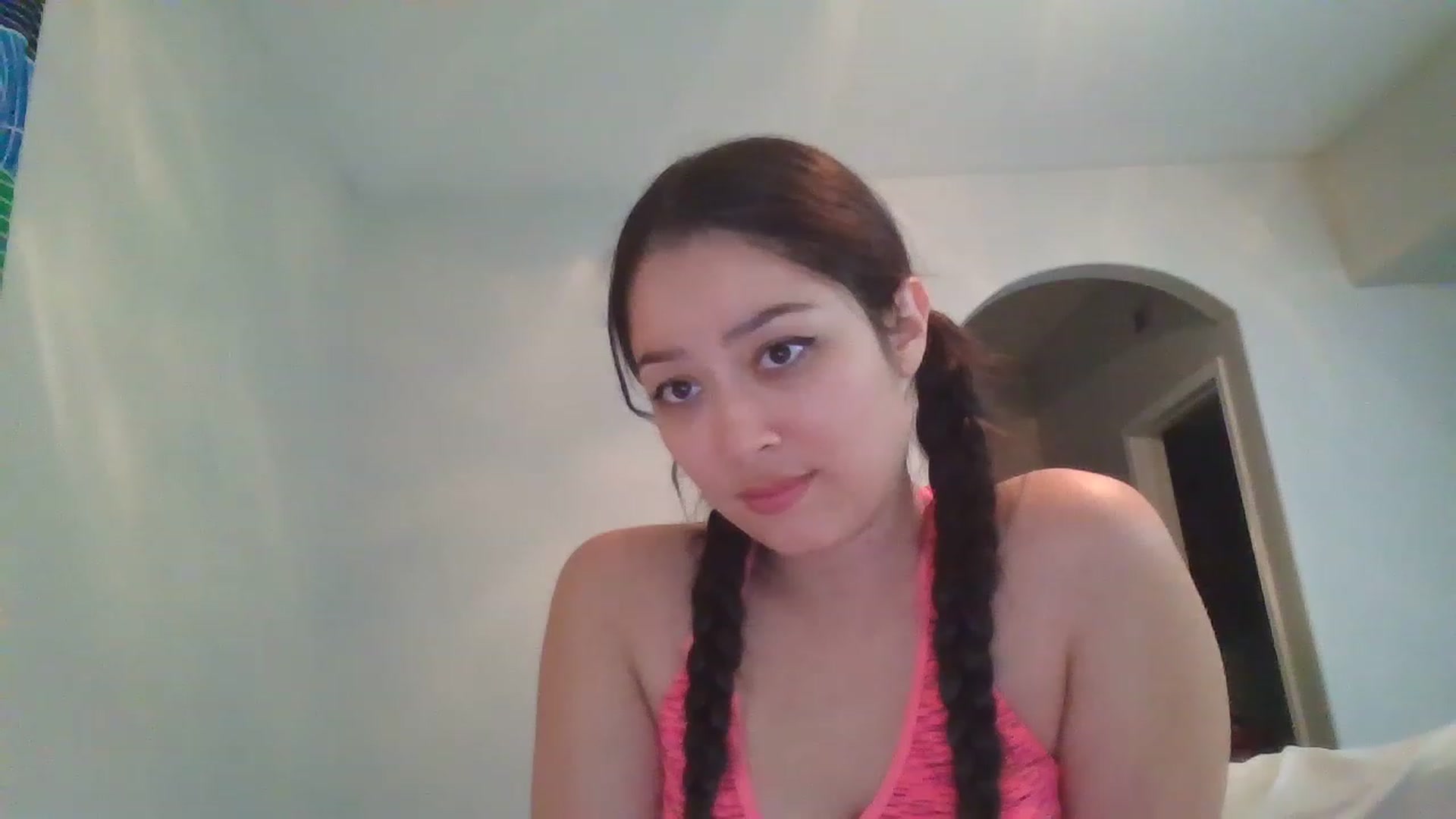 Gallery image thumbnail from hunniinut's myfreecams stream on, 11/28/2022, 03:14 image 19 of 20