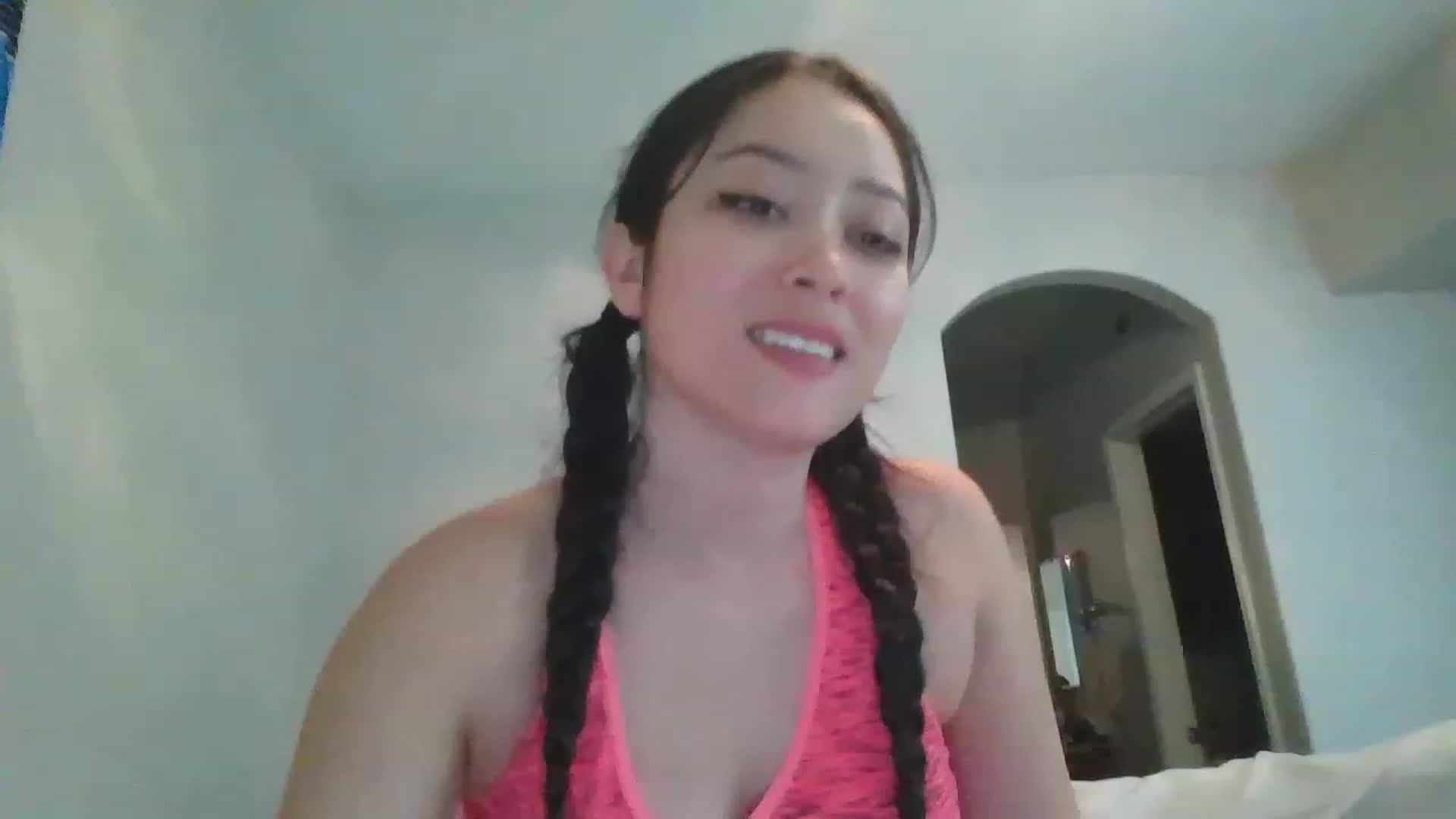 Gallery image thumbnail from hunniinut's myfreecams stream on, 11/28/2022, 03:14 image 16 of 20