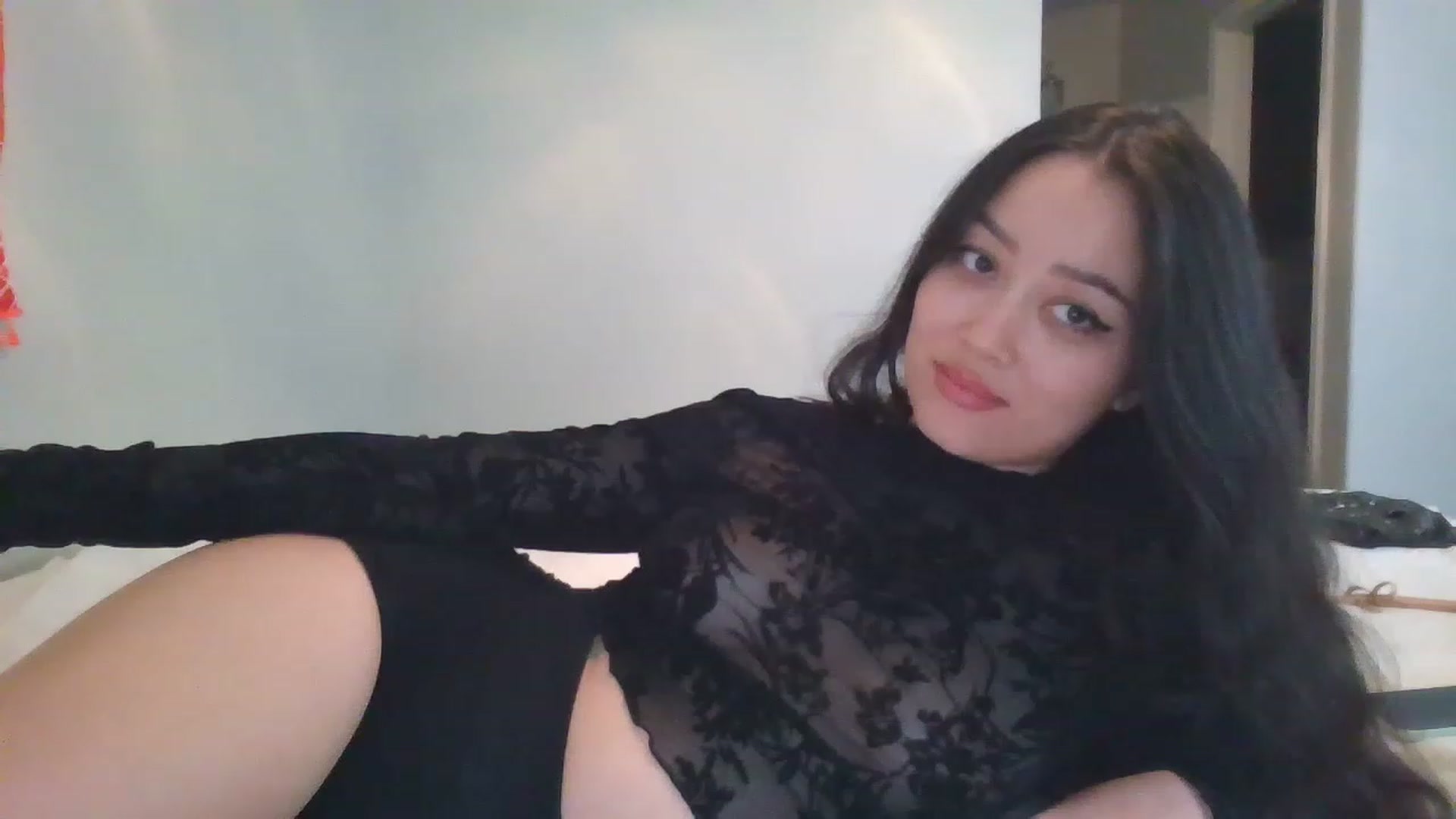 Gallery image thumbnail from hunniinut's myfreecams stream on, 11/29/2022, 01:13 image 2 of 20