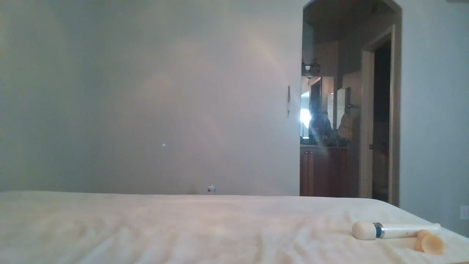 Gallery image thumbnail from hunniinut's myfreecams stream on, 12/04/2022, 02:22 image 15 of 20
