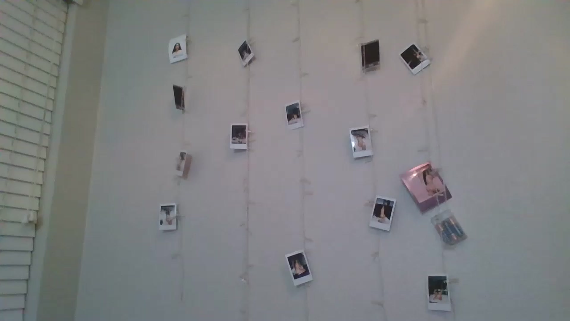 Gallery image thumbnail from hunniinut's myfreecams stream on, 12/06/2022, 03:43 image 8 of 20