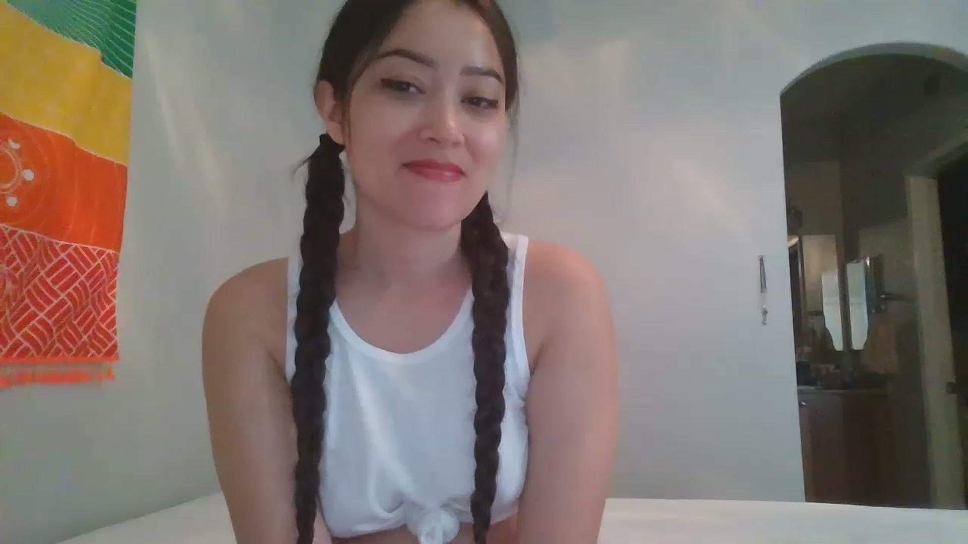 Gallery image thumbnail from hunniinut's myfreecams stream on, 12/06/2022, 13:44 image 15 of 20
