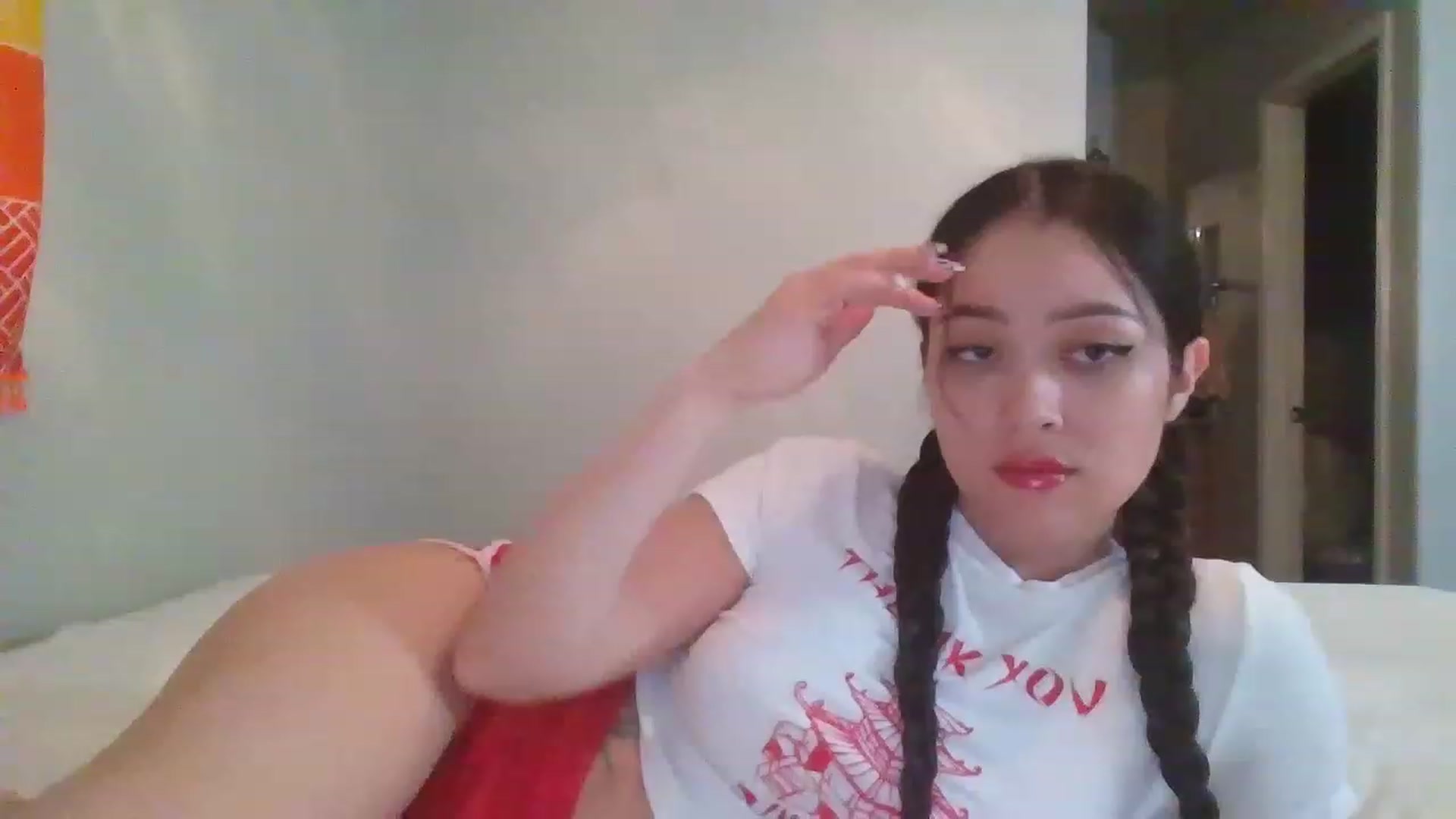 Gallery image thumbnail from hunniinut's myfreecams stream on, 12/08/2022, 04:38 image 5 of 20