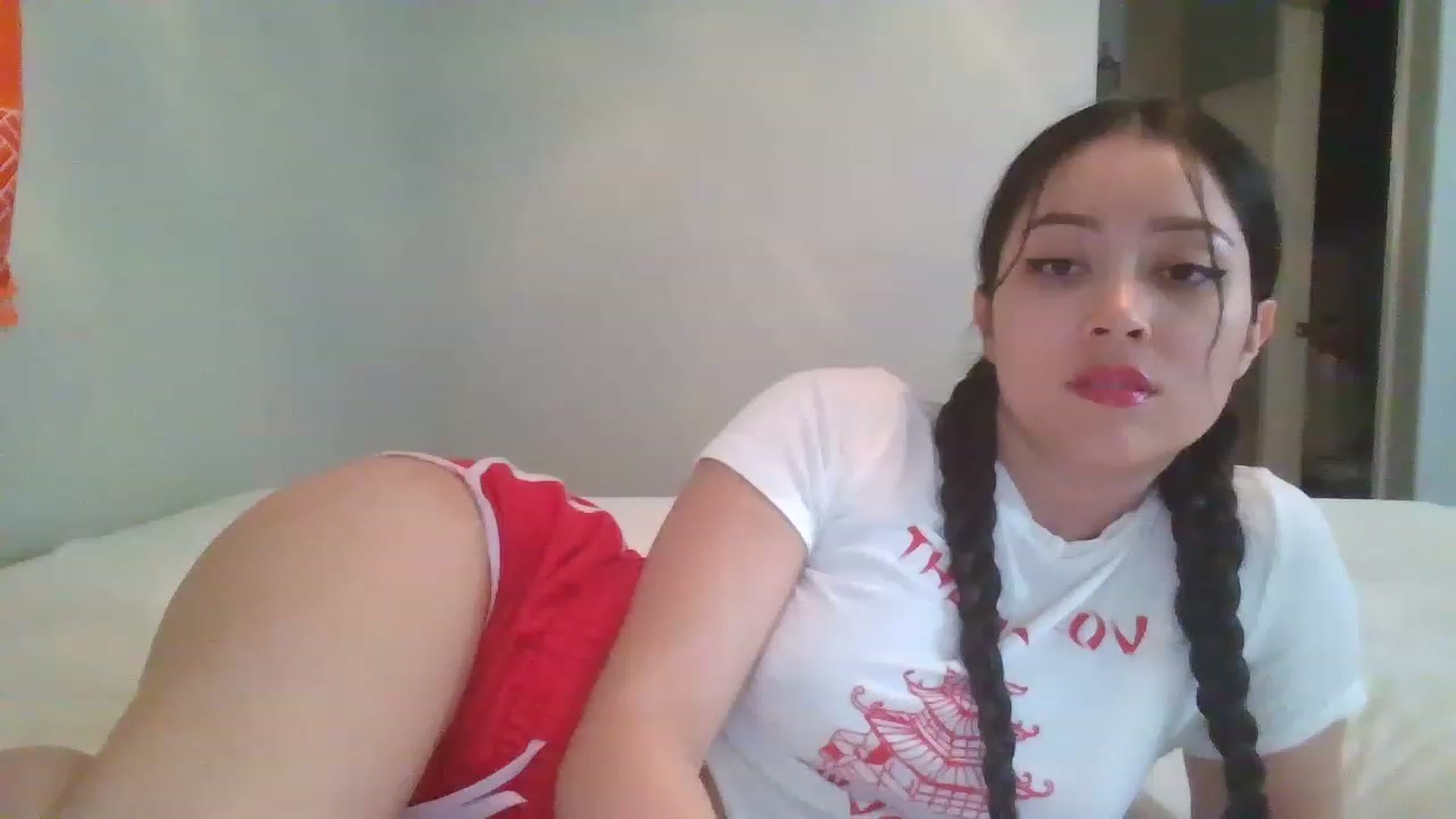 Gallery image thumbnail from hunniinut's myfreecams stream on, 12/08/2022, 04:38 image 7 of 20