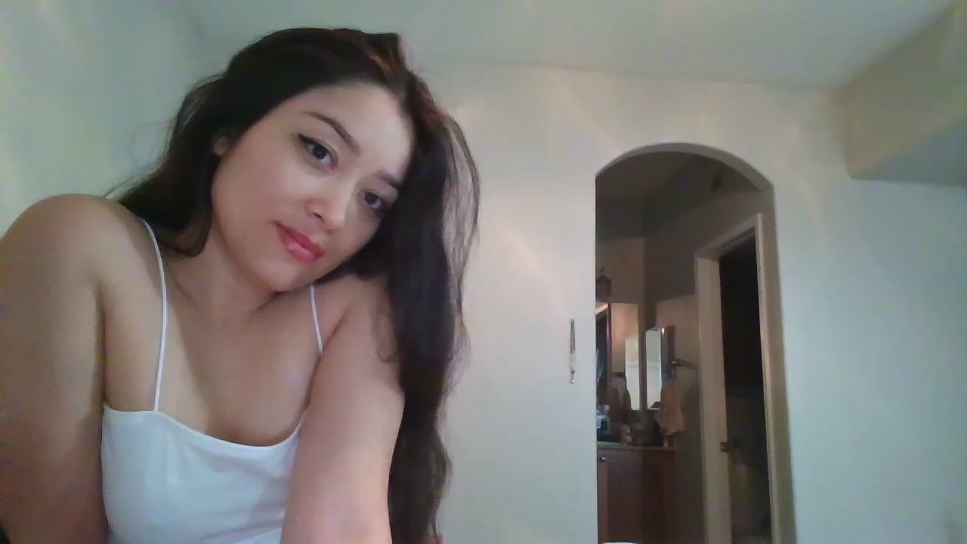Gallery image thumbnail from hunniinut's myfreecams stream on, 01/02/2023, 05:14 image 13 of 20